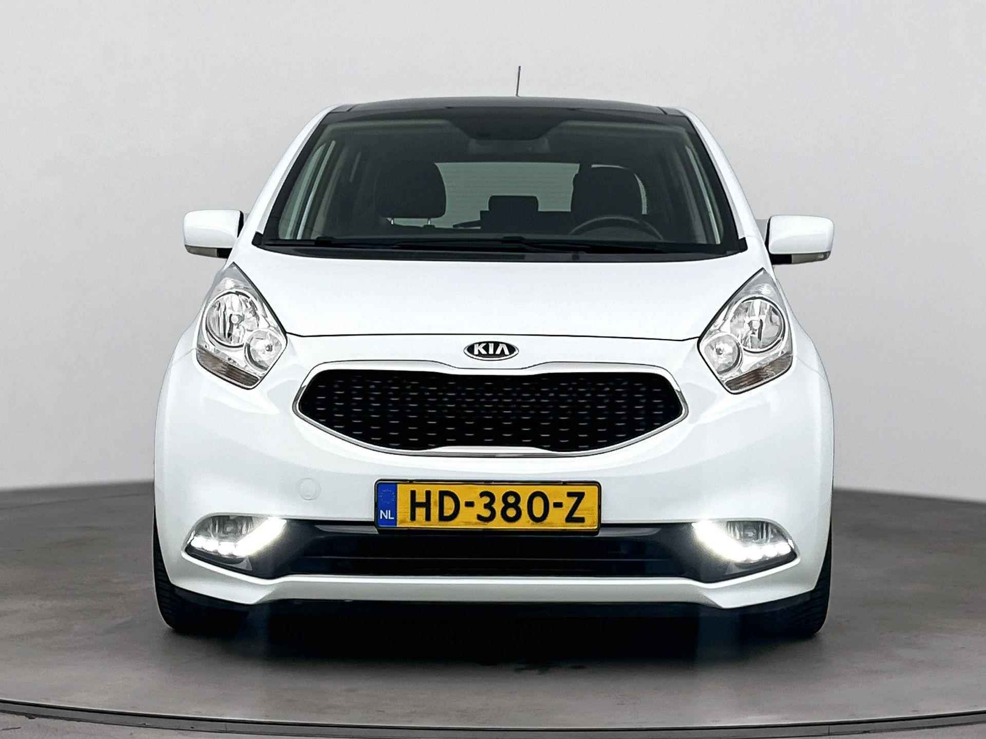 Kia Venga 1.4 CVVT ExecutiveLine | Panoramadak | Stoel + stuurverwarming | Navigatie | Camera | Lm-wielen | - 6/33