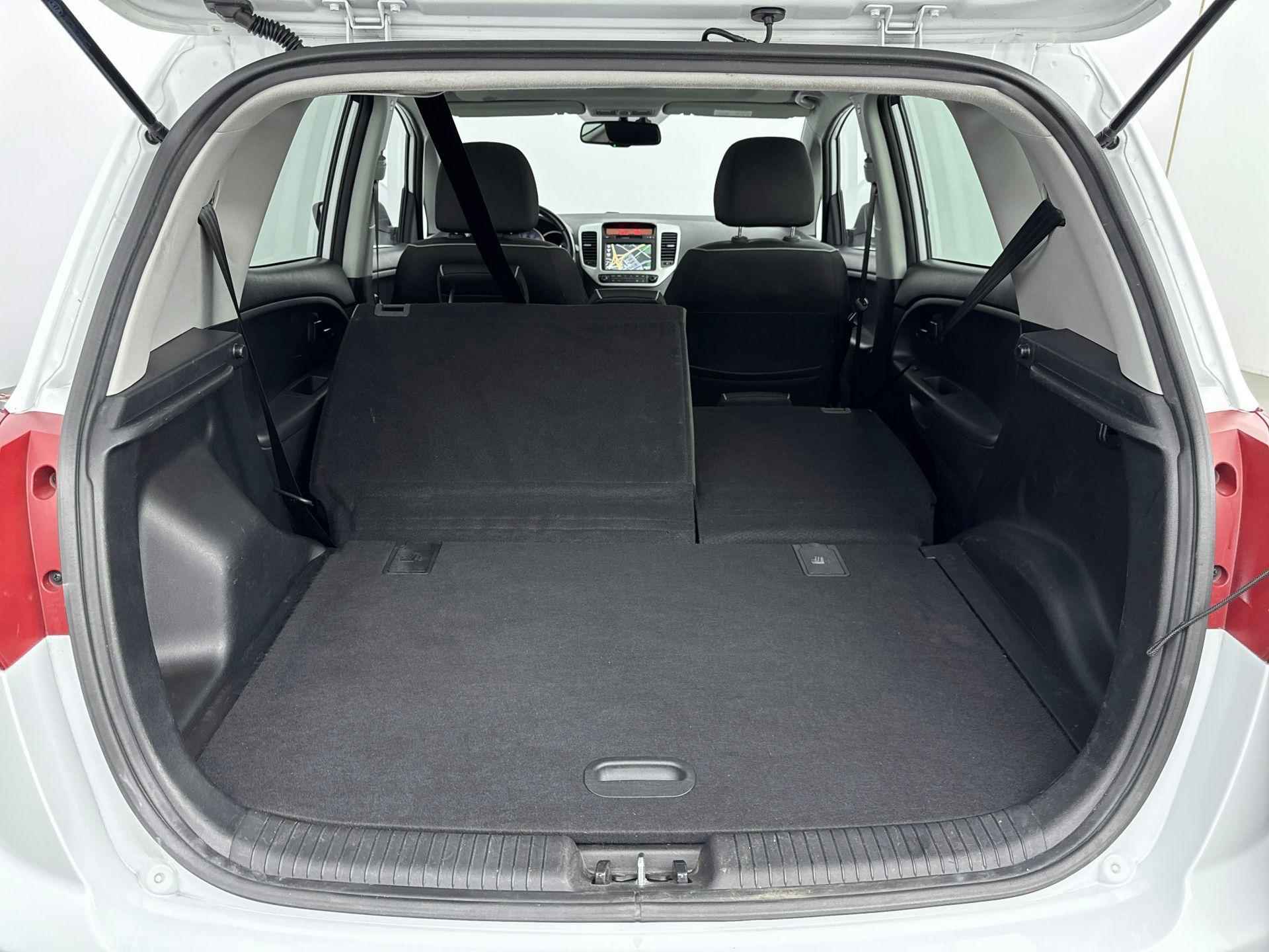 Kia Venga 1.4 CVVT ExecutiveLine | Panoramadak | Stoel + stuurverwarming | Navigatie | Camera | Lm-wielen | - 23/33