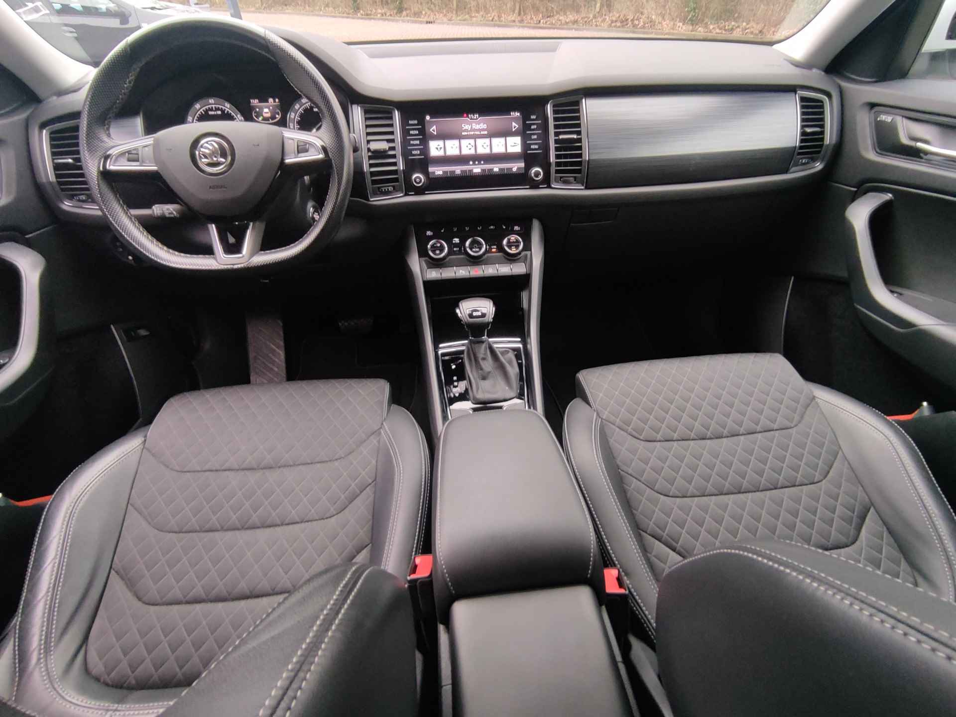 Škoda Kodiaq 1.5 TSI DSG Business Edition Panoramadak - Adaptieve cruise control - Elektrische achterklep  - Keyless entry - 21/35