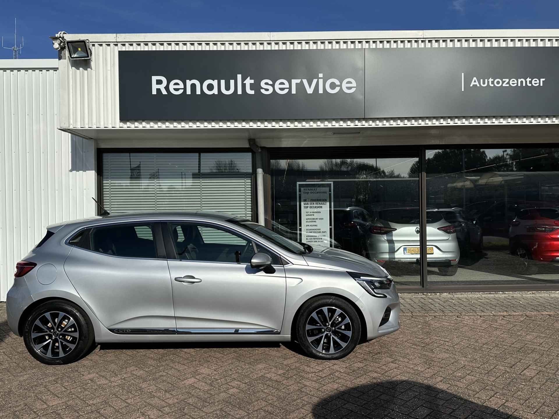 Renault Clio 1.6 E-Tech Hybrid 140 Intens | trekhaak | 360 camera | groot navischerm | tijdelijk gratis Top Afleverpakket twv Eur 695 - 5/50