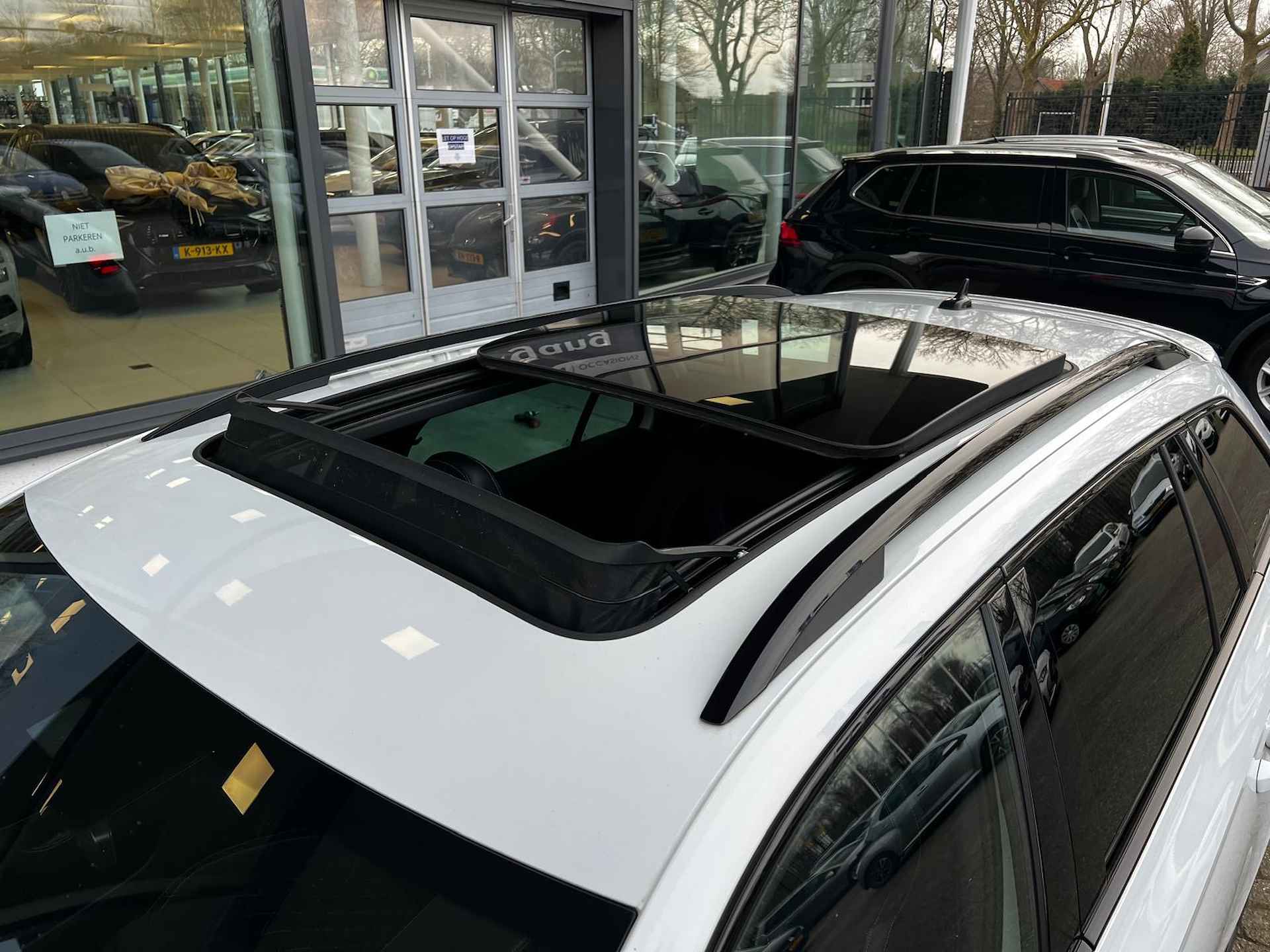 Škoda Superb Combi 1.4 TSI iV Sportline Business / Panorama dak / Virtual Cockpit / Memory seat /19 Inch / 218PK - 9/30