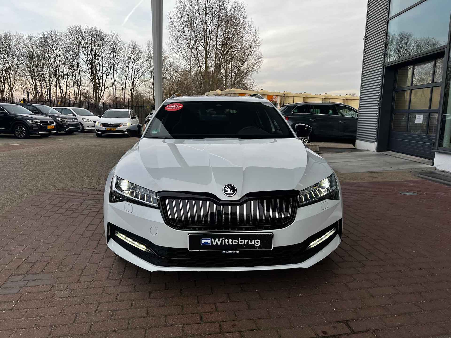 Škoda Superb Combi 1.4 TSI iV Sportline Business / Panorama dak / Virtual Cockpit / Memory seat /19 Inch / 218PK - 16/30