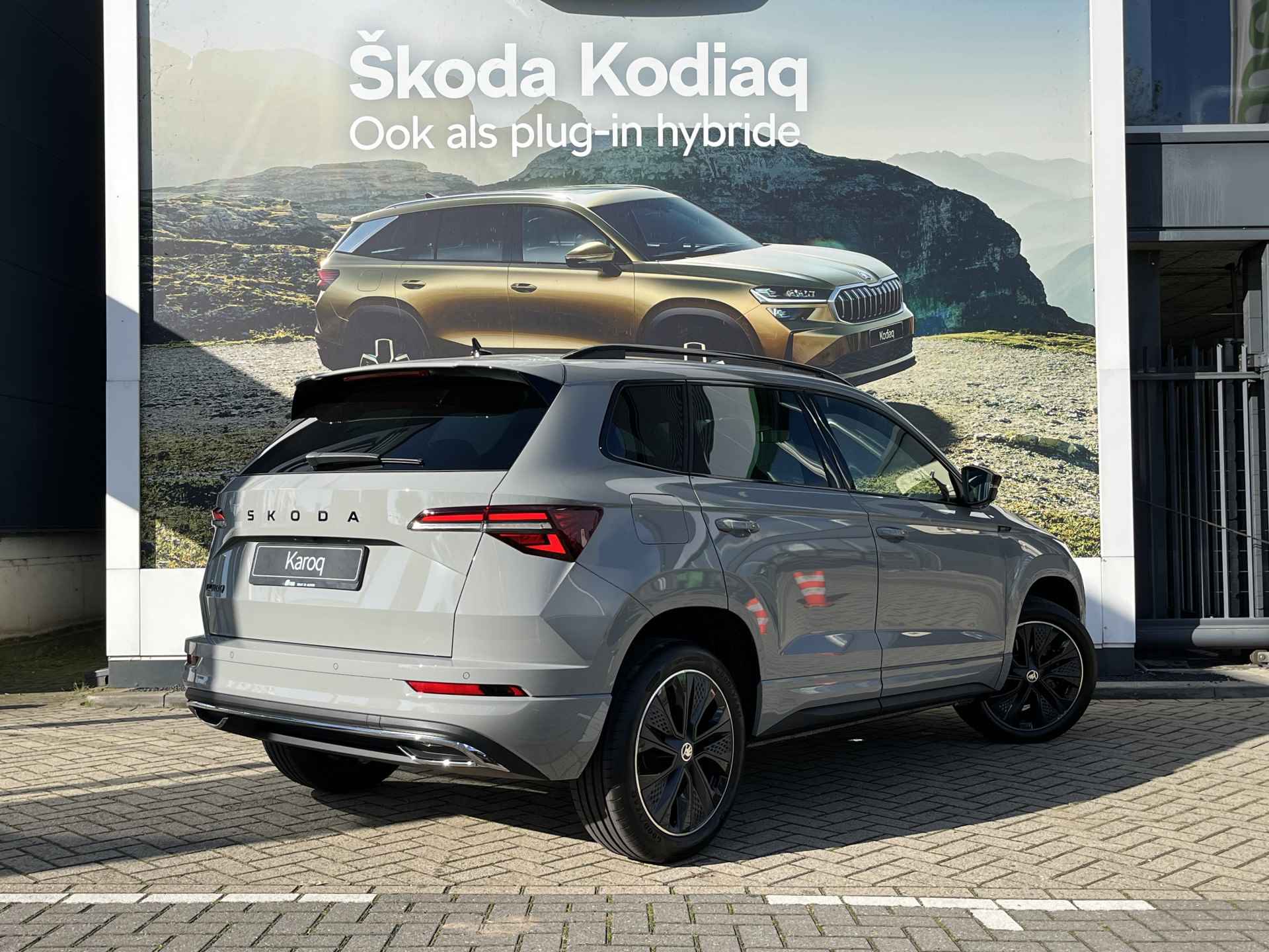 Škoda Karoq 1.5 TSI Sportline Business | Travel assist pakket | Trekhaak wegklapbaar | Navigatiepakket | - 6/31