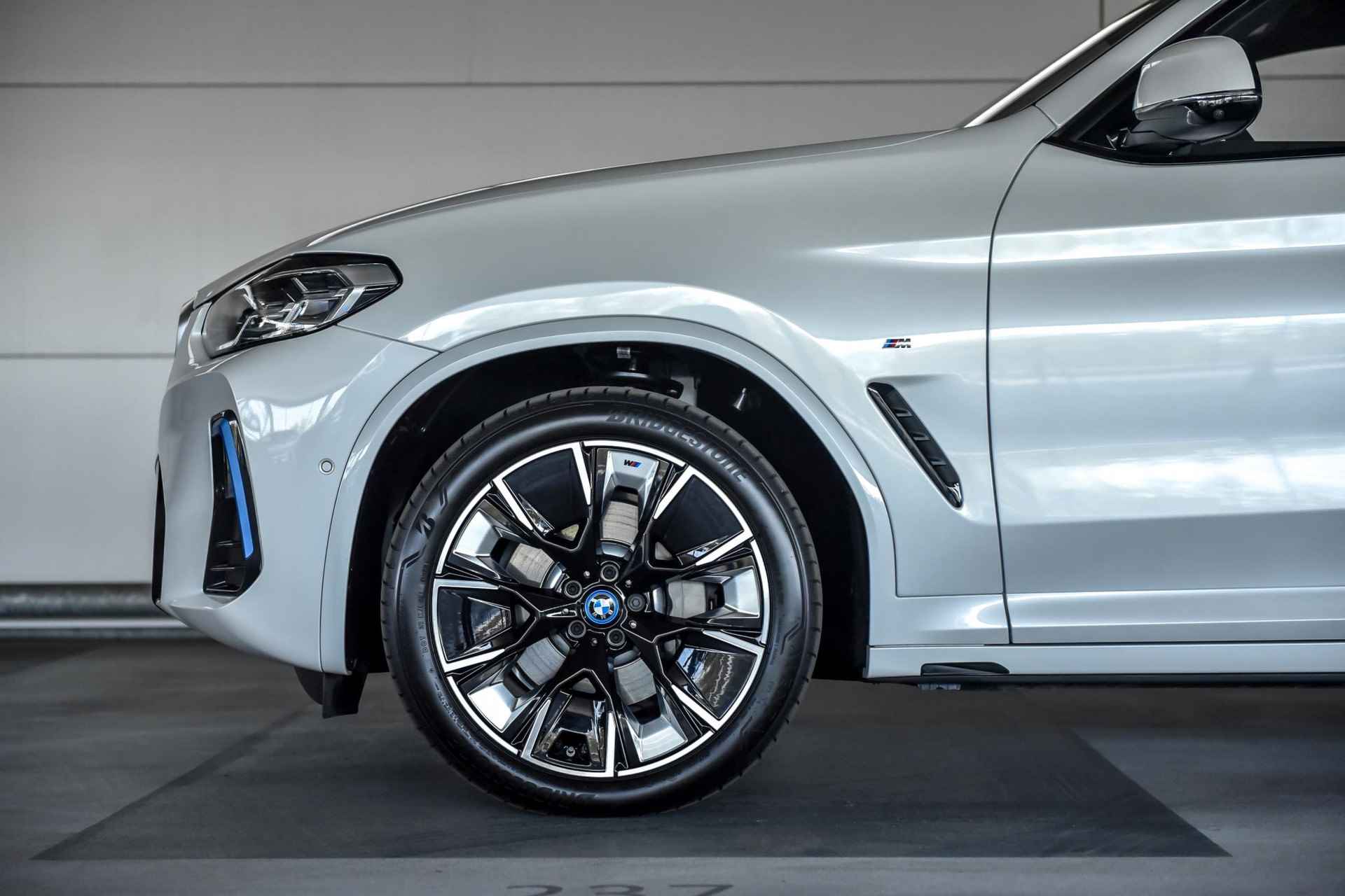 BMW iX3 High Executive Edition 80 kWh - 4/23