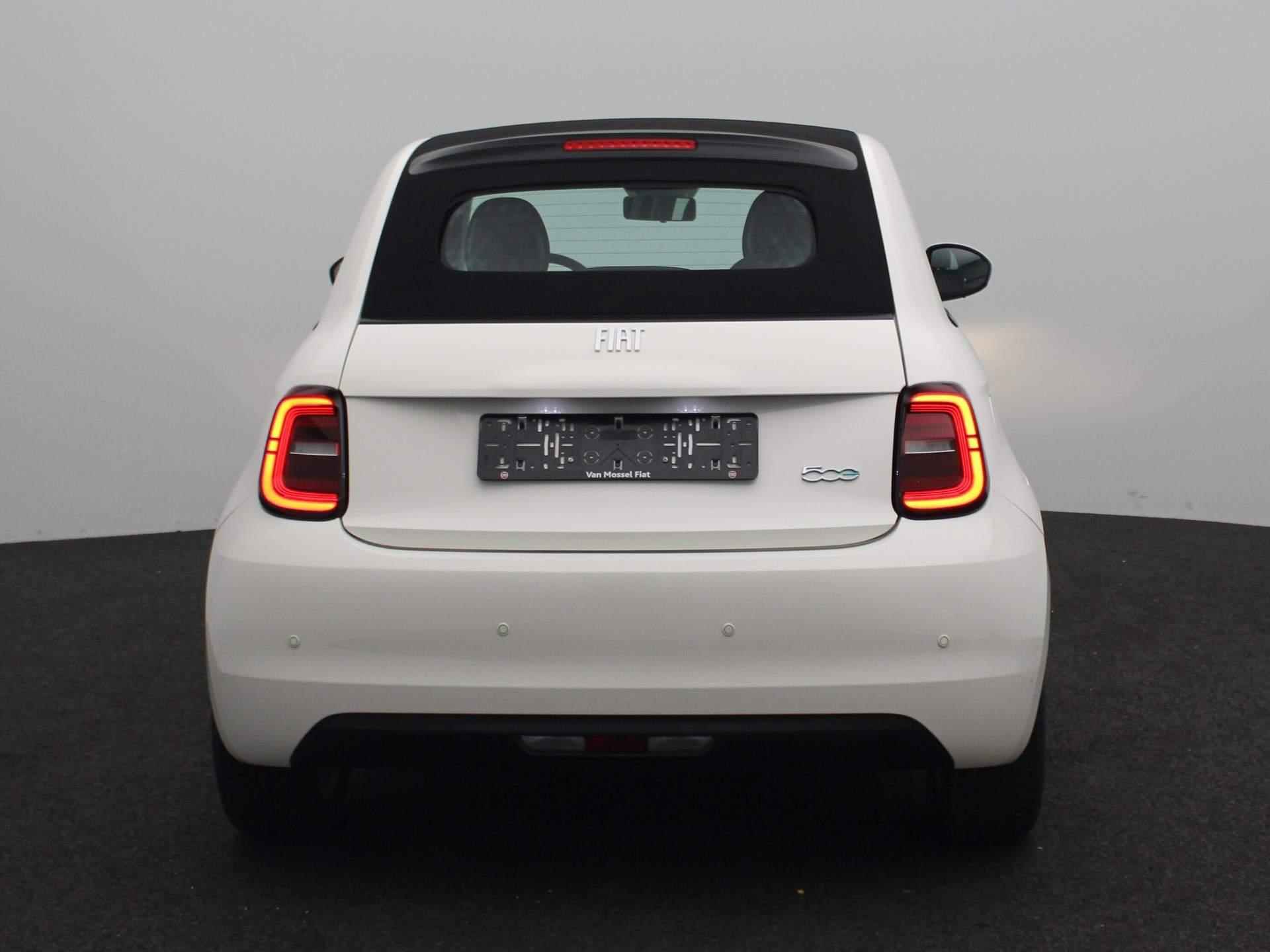 Fiat 500e C Icon 42 kWh | €2000,- Overheidssubsidie | - 5/23