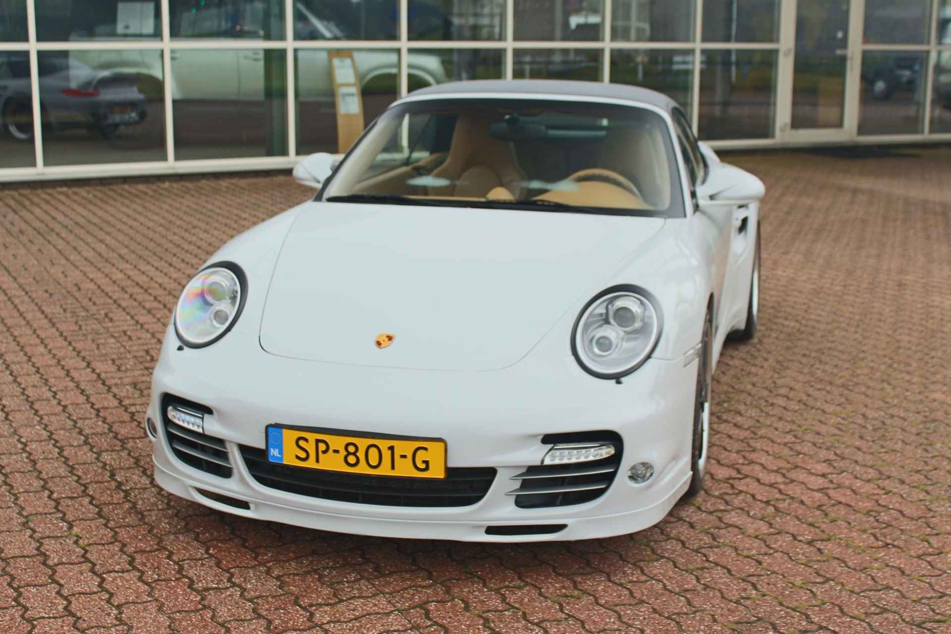 Porsche 911 Cabrio 3.8 Turbo S - 5/36