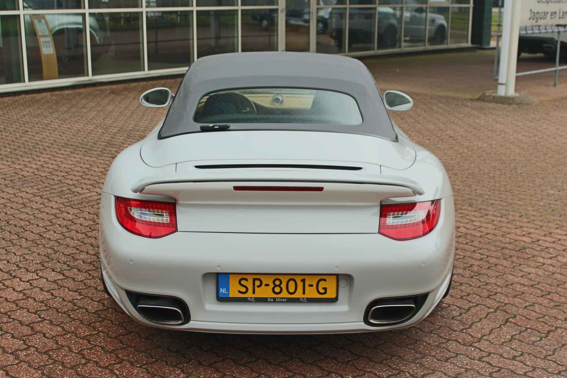 Porsche 911 Cabrio 3.8 Turbo S - 9/36