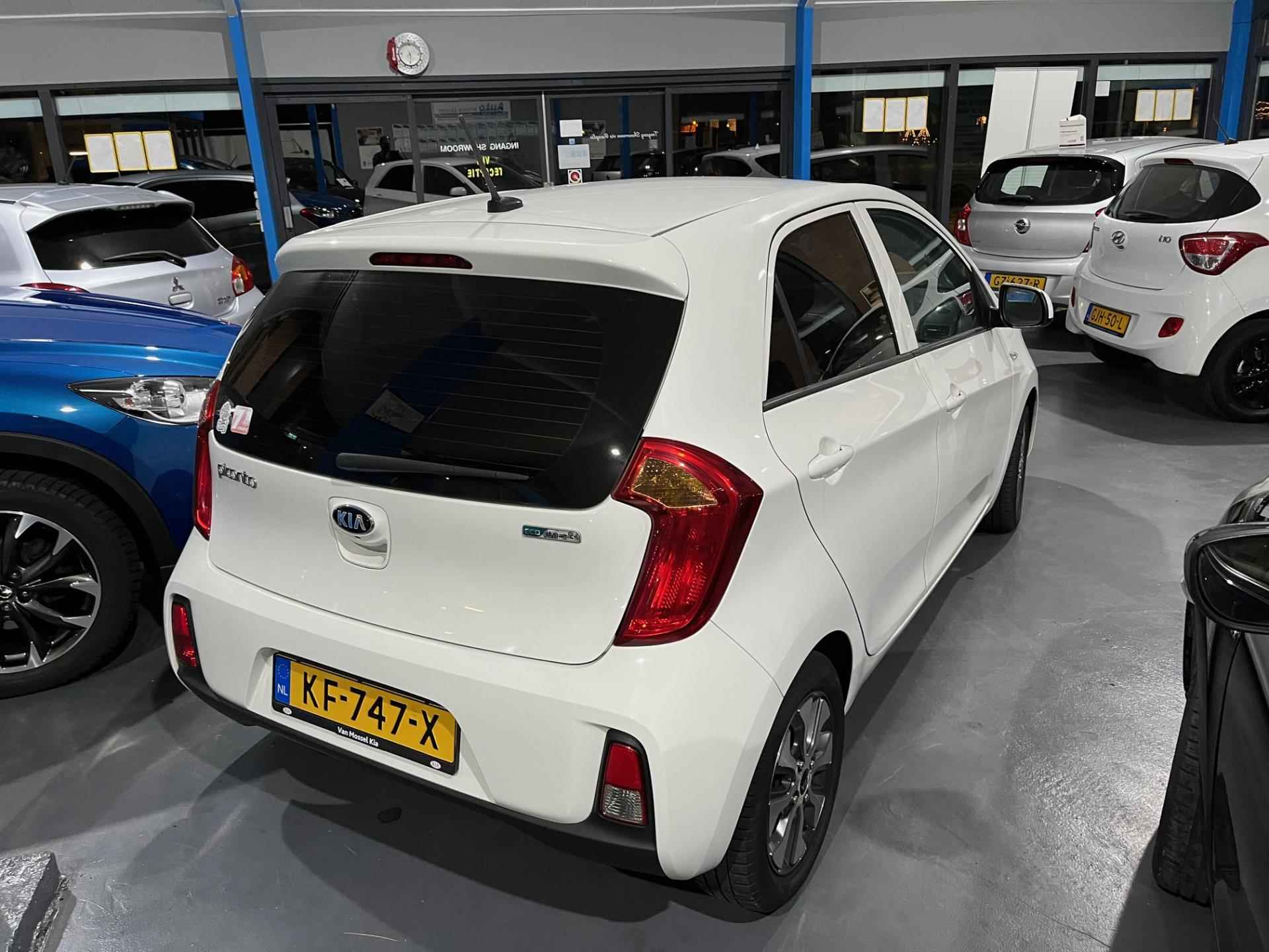 Kia Picanto 1.0 CVVT EconomyPlusLine - 3/9