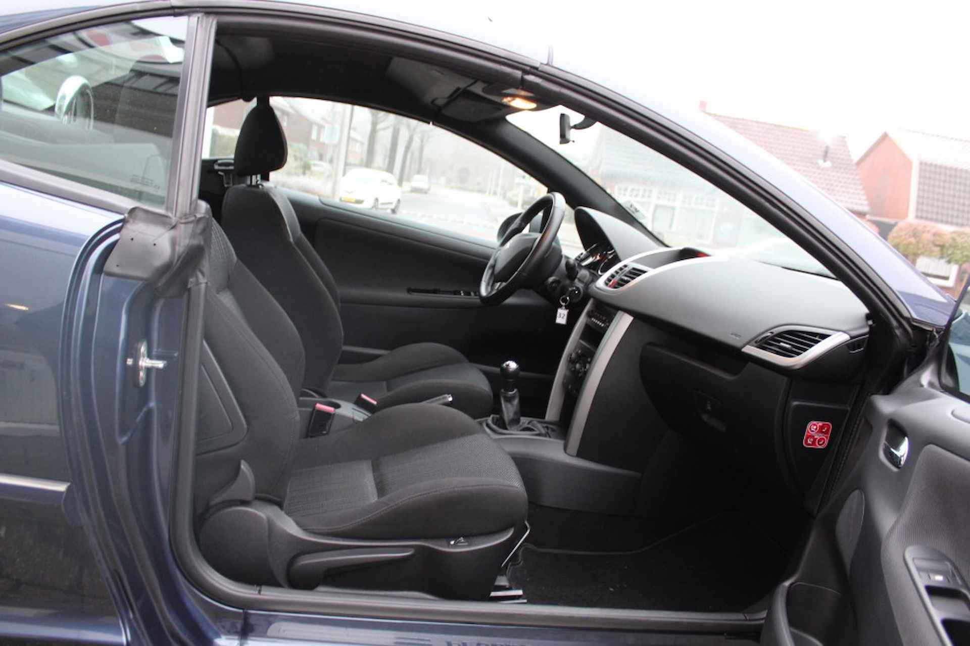 PEUGEOT 207 1.6 VTI GRIFFE - 5/16