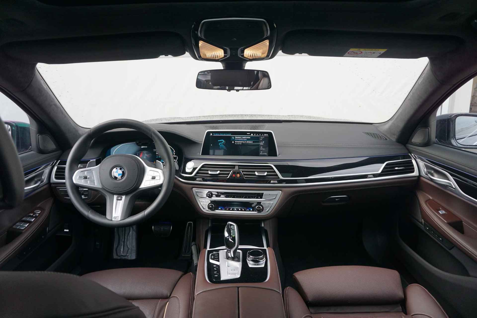 BMW 7 Serie Sedan 745e M Sportpakket High Executive 20'' / Active Steering / Soft Close / Alcantara Hemelbekleding / Stoelventilatie - 12/32