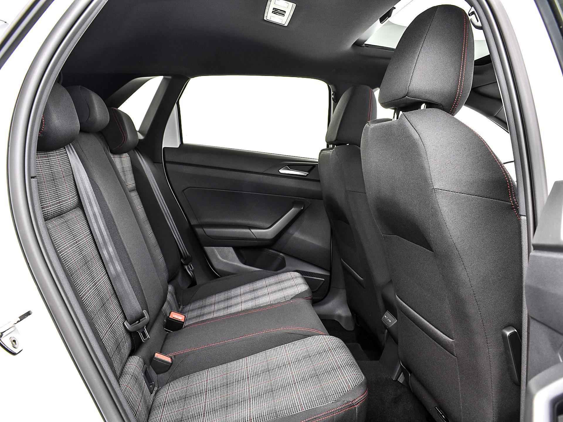 Volkswagen Polo GTI 2.0 TSI 152 kW / 207 pk 7 versn. DSG · Comfort pakket · Design pakket · Multimedia pakket plus · - 20/38