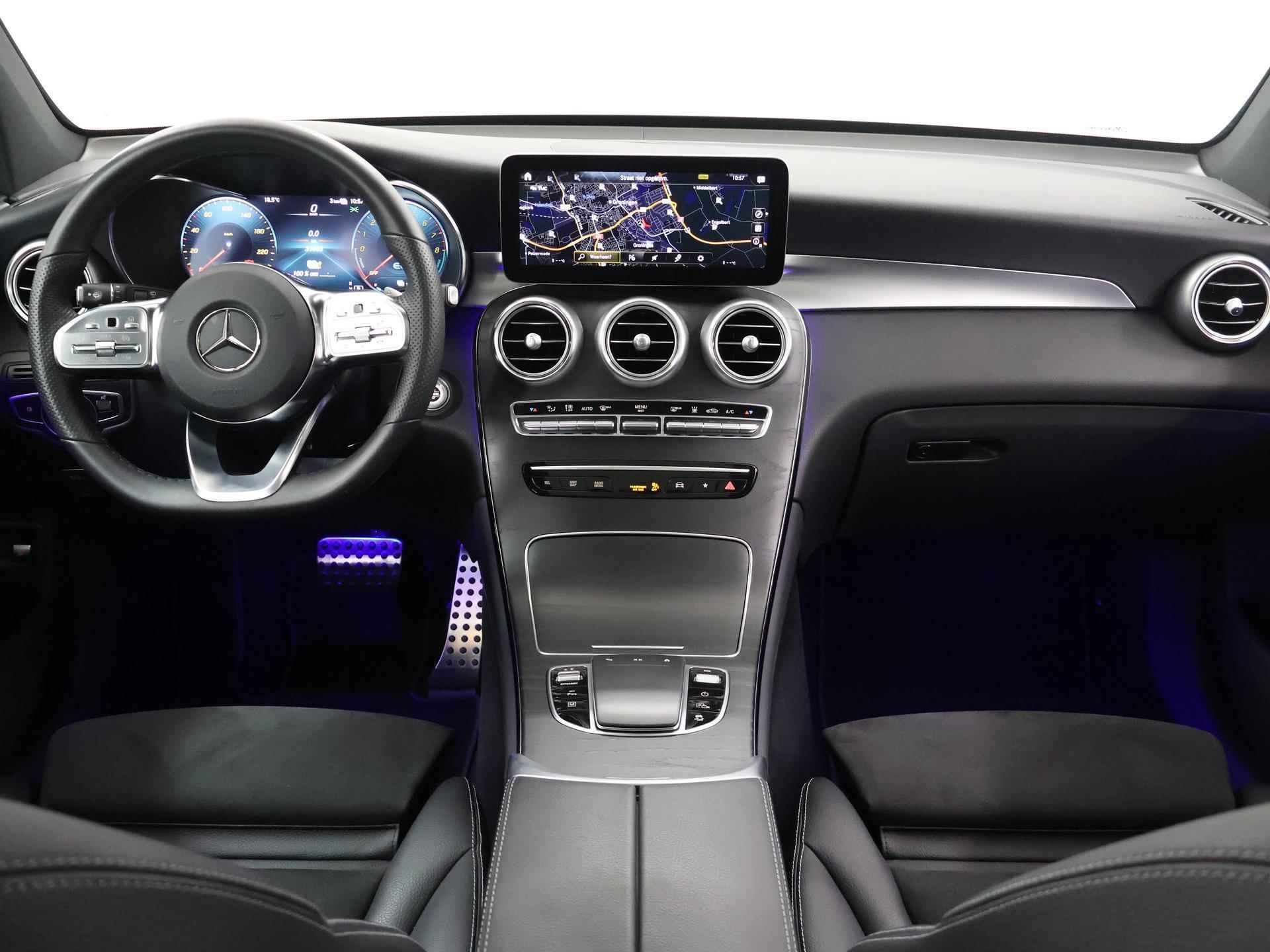 Mercedes-Benz GLC-klasse 300e 4MATIC Premium AMG | Panoramadak | Trekhaak | Dodehoekassistent | Achteruitrijcamera | Elekt. Achterklep | Sfeerverlichting | Led-koplampen | - 9/53