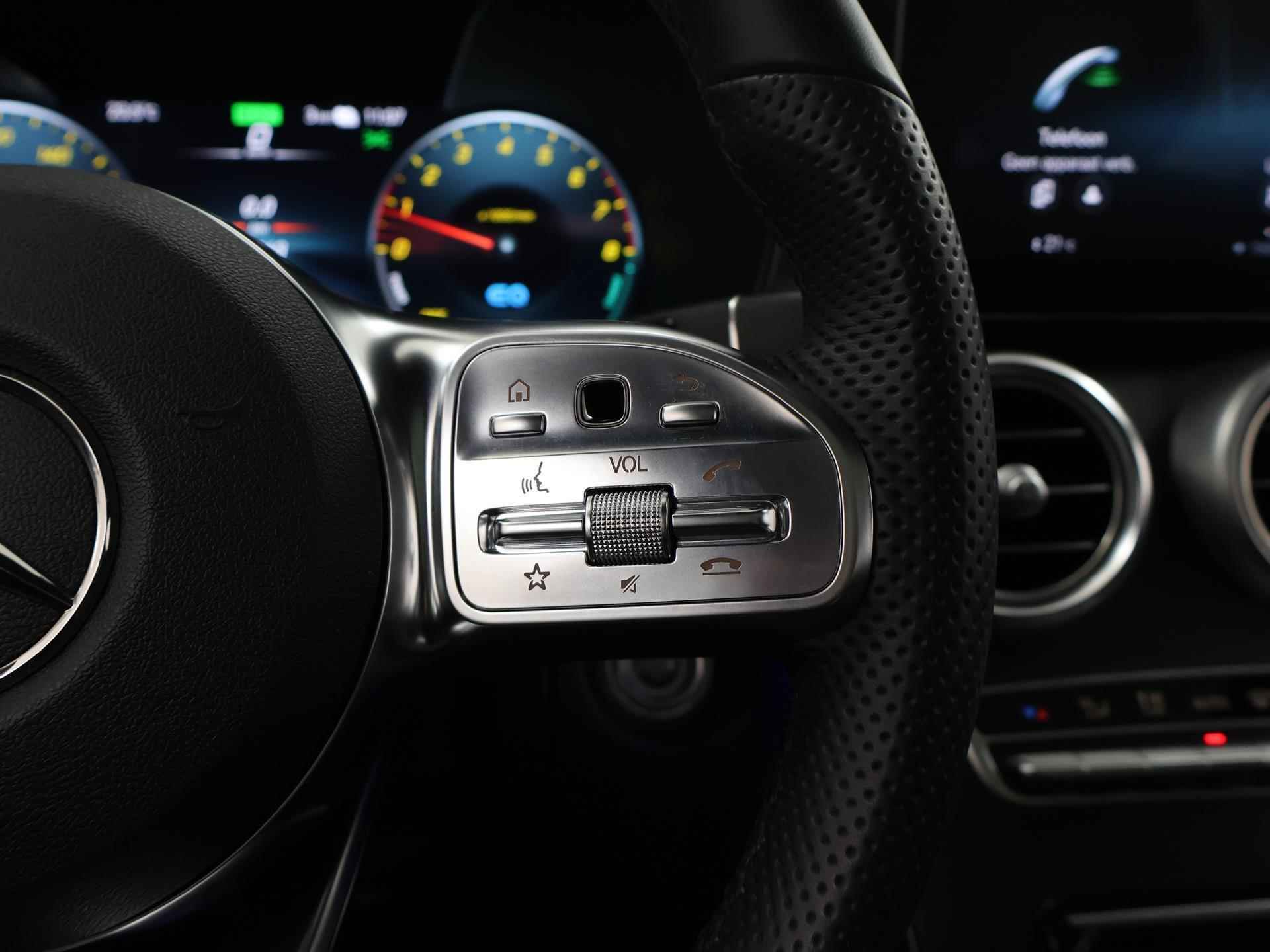 Mercedes-Benz GLC-klasse 300e 4MATIC Premium AMG | Panoramadak | Trekhaak | Dodehoekassistent | Achteruitrijcamera | Elekt. Achterklep | Sfeerverlichting | Led-koplampen | - 36/53