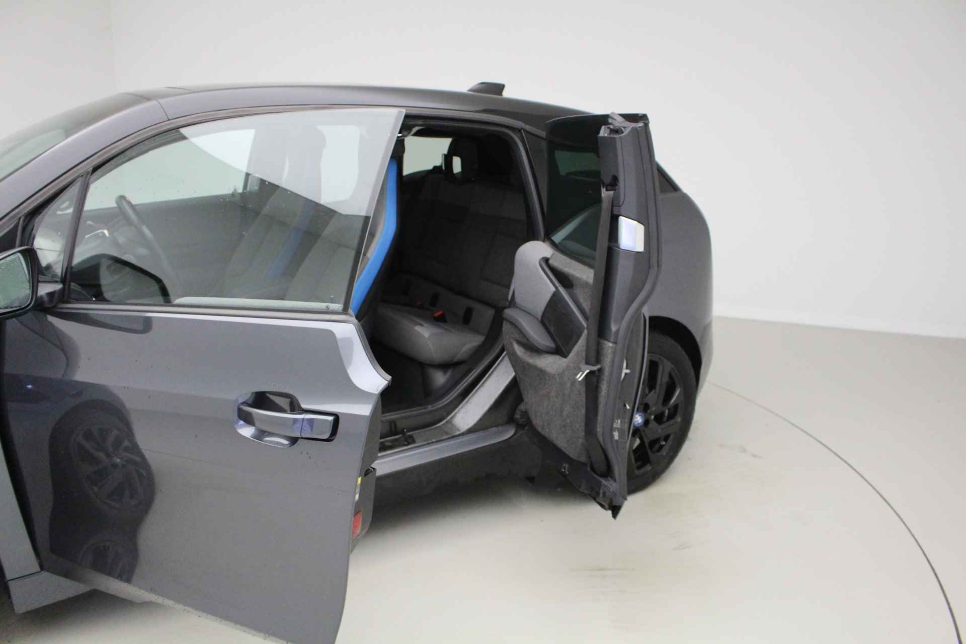 BMW i3 Grey Edition 94Ah 33 kWh | 2 jaar BMW Garantie | Panorama | Driving Assistant Plus | Harman Kardon - 5/24