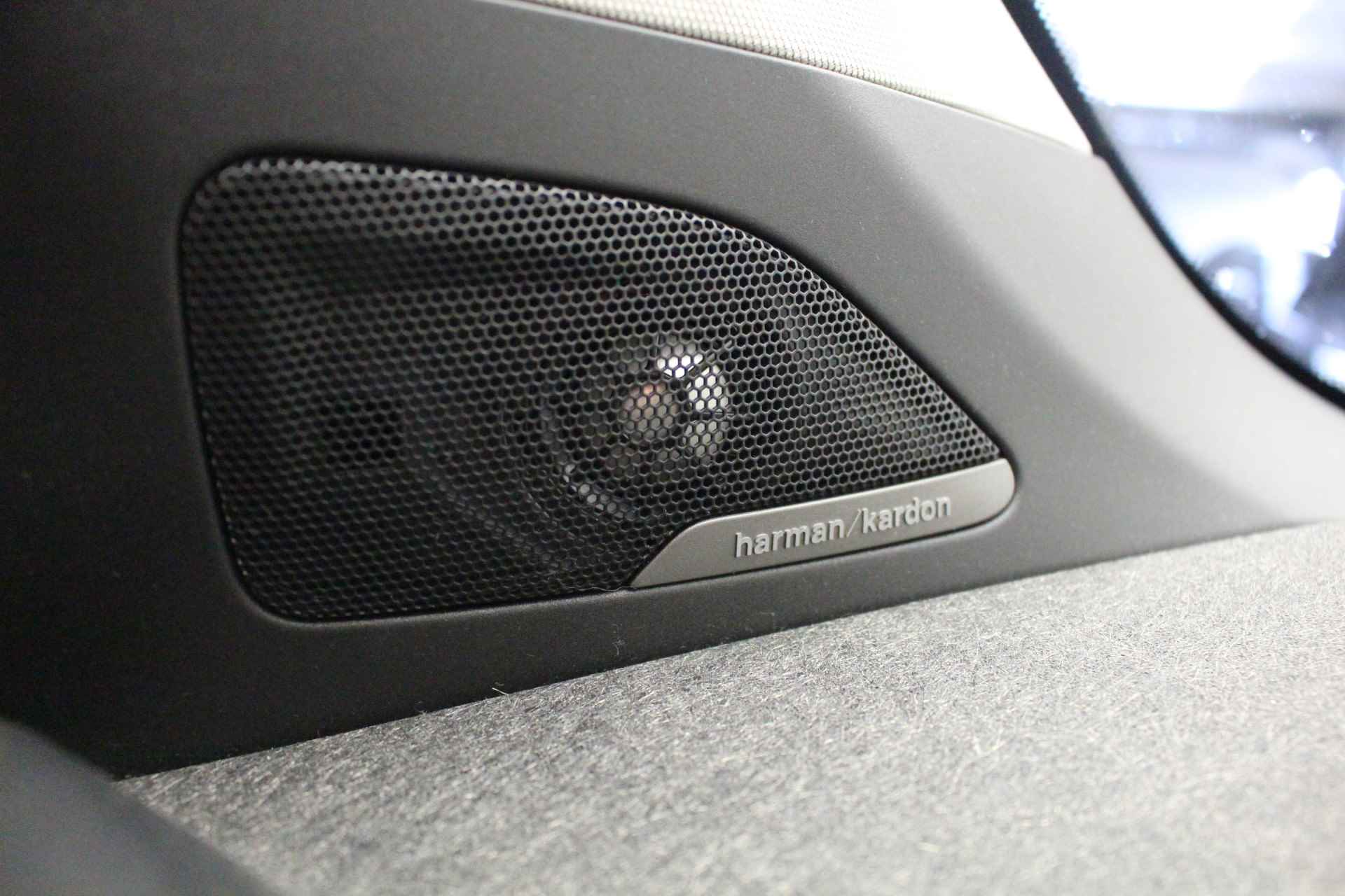 BMW i3 Grey Edition 94Ah 33 kWh | 2 jaar BMW Garantie | Panorama | Driving Assistant Plus | Harman Kardon - 10/24