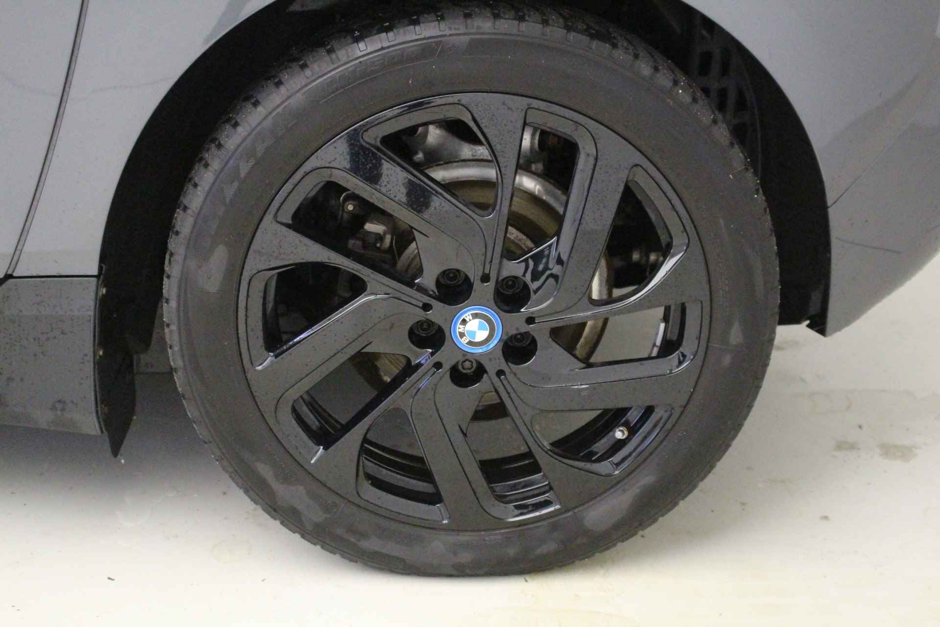 BMW i3 Grey Edition 94Ah 33 kWh | 2 jaar BMW Garantie | Panorama | Driving Assistant Plus | Harman Kardon - 23/24