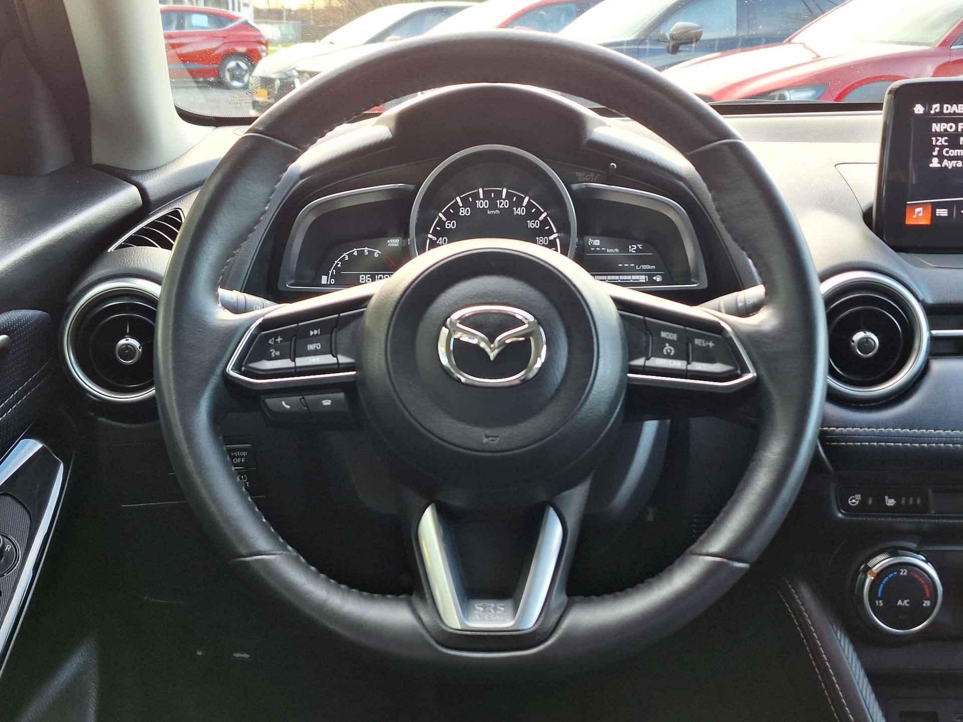 Mazda 2 1.5 Skyactiv-G Luxury | Stoelverwarming | Stuurwielverwarming | Apple carplay | Lichtmetalenvelgen | - 18/35