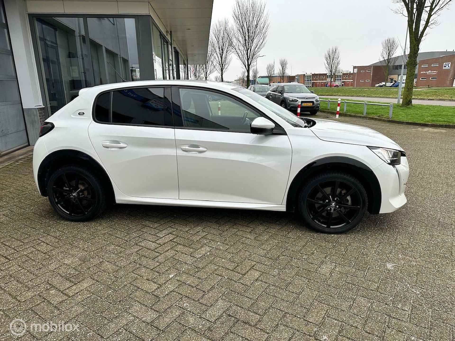 PEUGEOT e-208 ALLURE NAVIGATIE 1 FASE RIJKLAAR PRIJS - 3/19