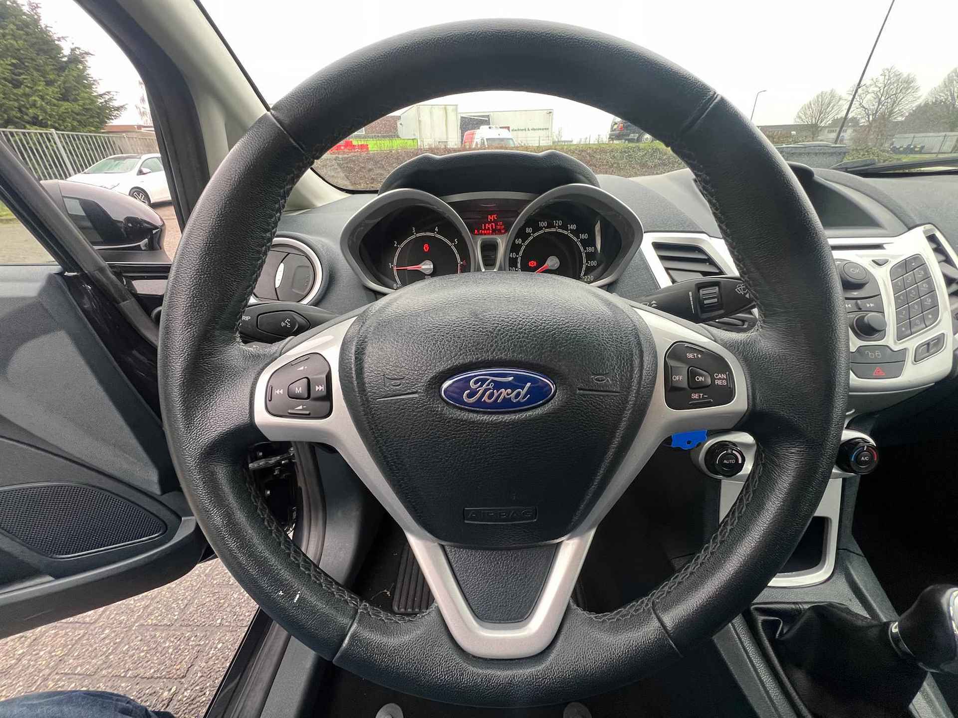 Ford Fiesta 1.25 Titanium Handgeschakeld - Airco - 15'' Lichtmetaal - Parkeerhulp achter - 21/30