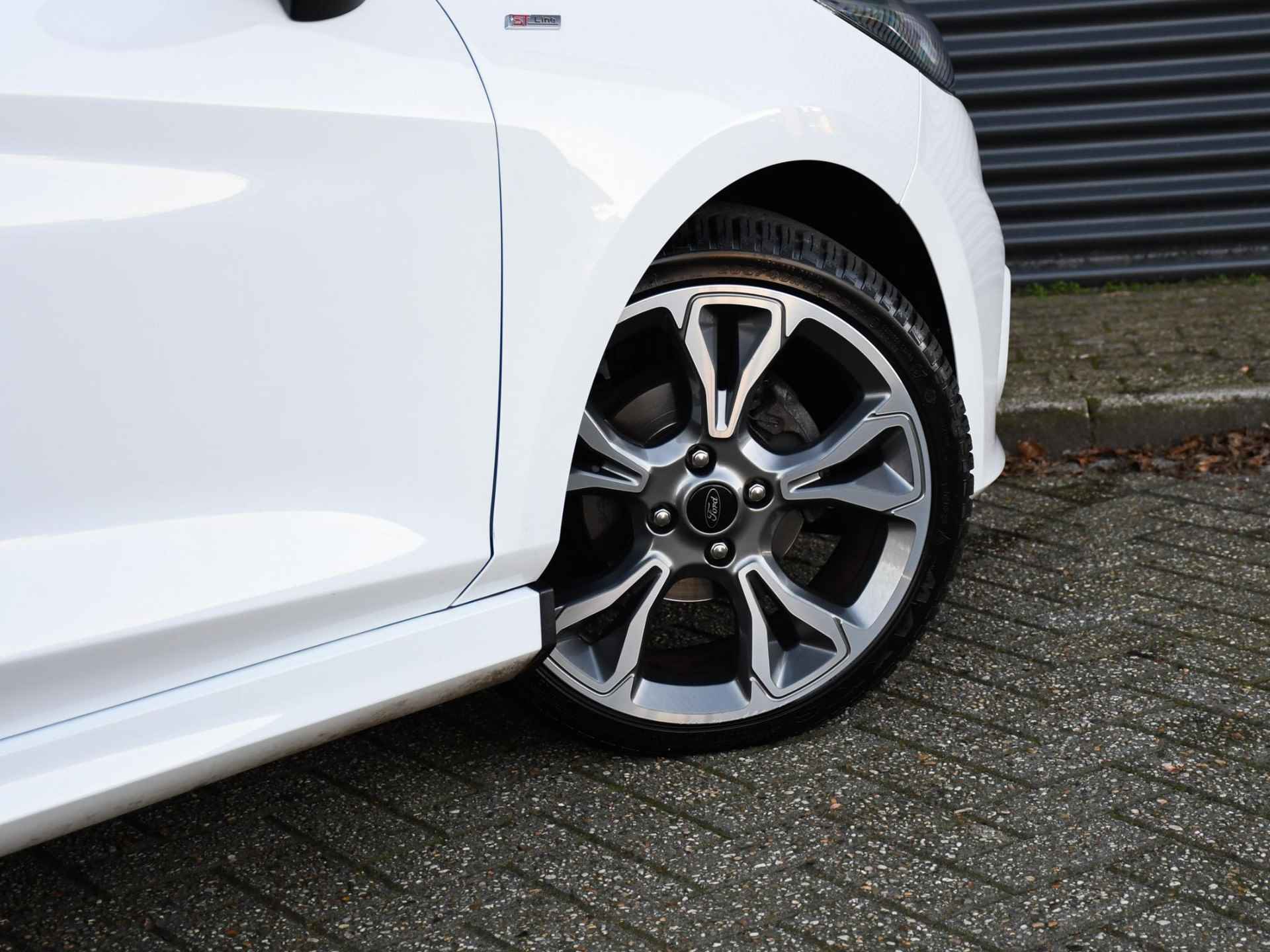 Ford Fiesta ST-Line 1.1 85pk PDC ACHTER + CAM. | 18''LM | B&O | DAB | STOELVERW. VOOR | QUICK CLEAR - 6/29