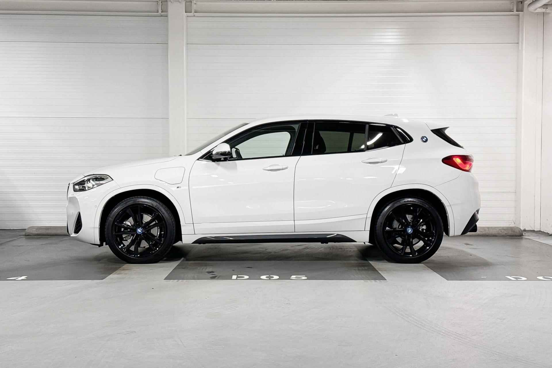 BMW X2 xDrive25e High Executive l M-Sport - 15/16