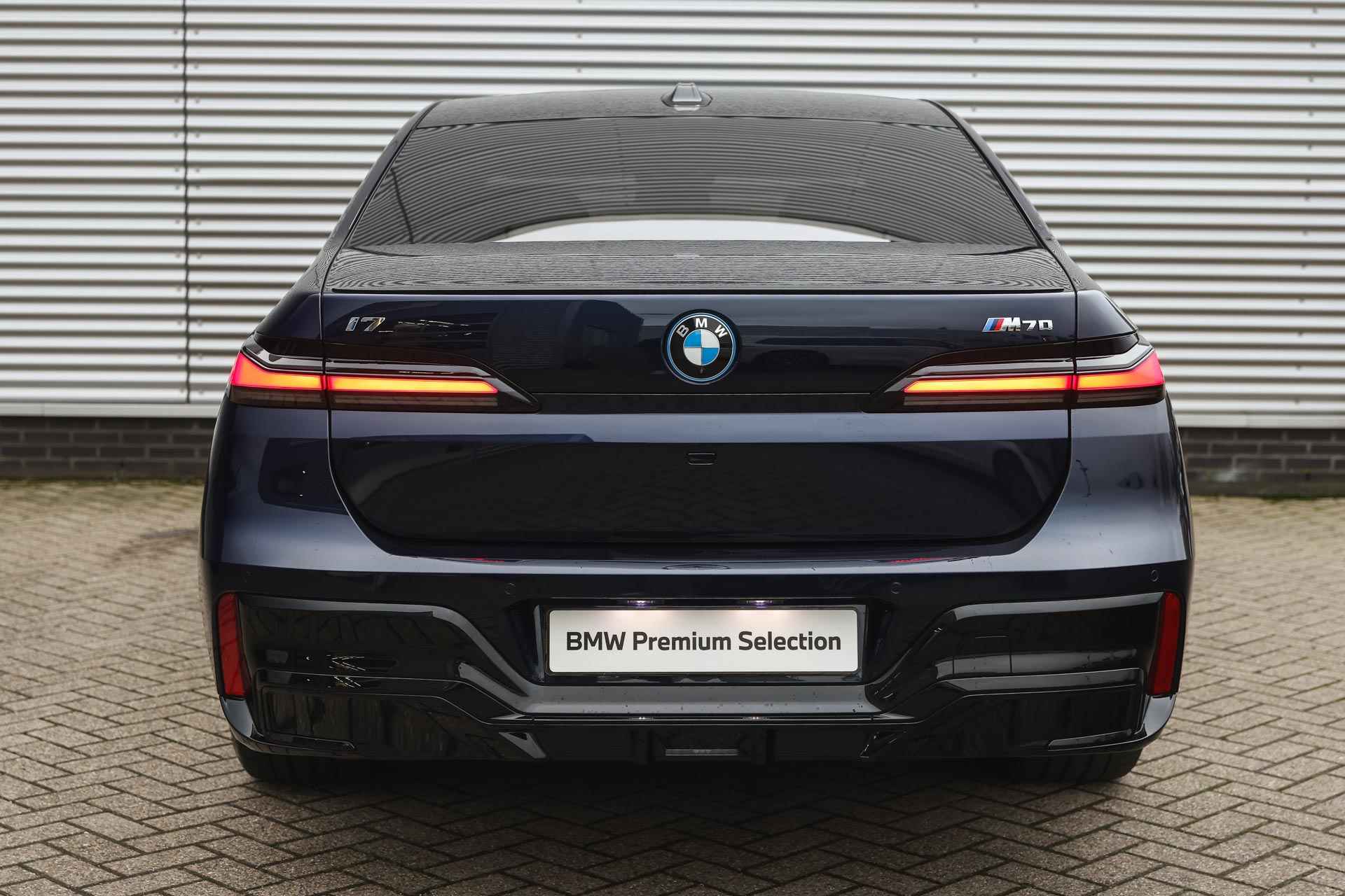 BMW i7 M70 xDrive High Executive / Panoramadak Sky Lounge / Parking Assistant Professional / Multifunctionele Stoelen / Bowers & Wilkins / Active Steering / Massagefunctie - 20/45