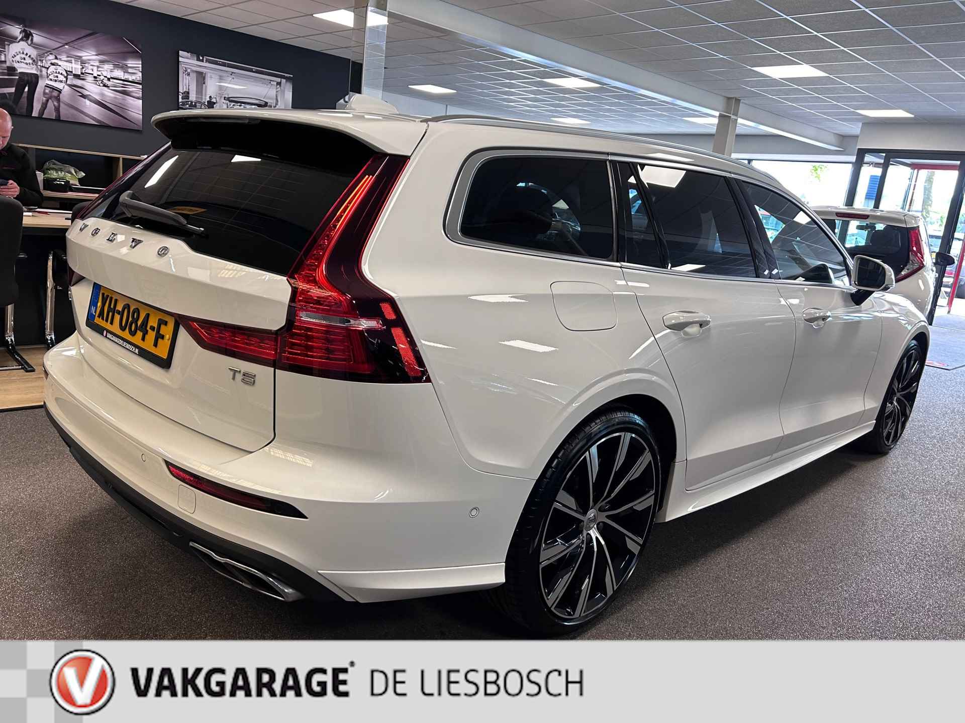 Volvo V60 2.0 T5 Momentum/Styling kit/Automaat/Led/20inch/360 camera - 7/34