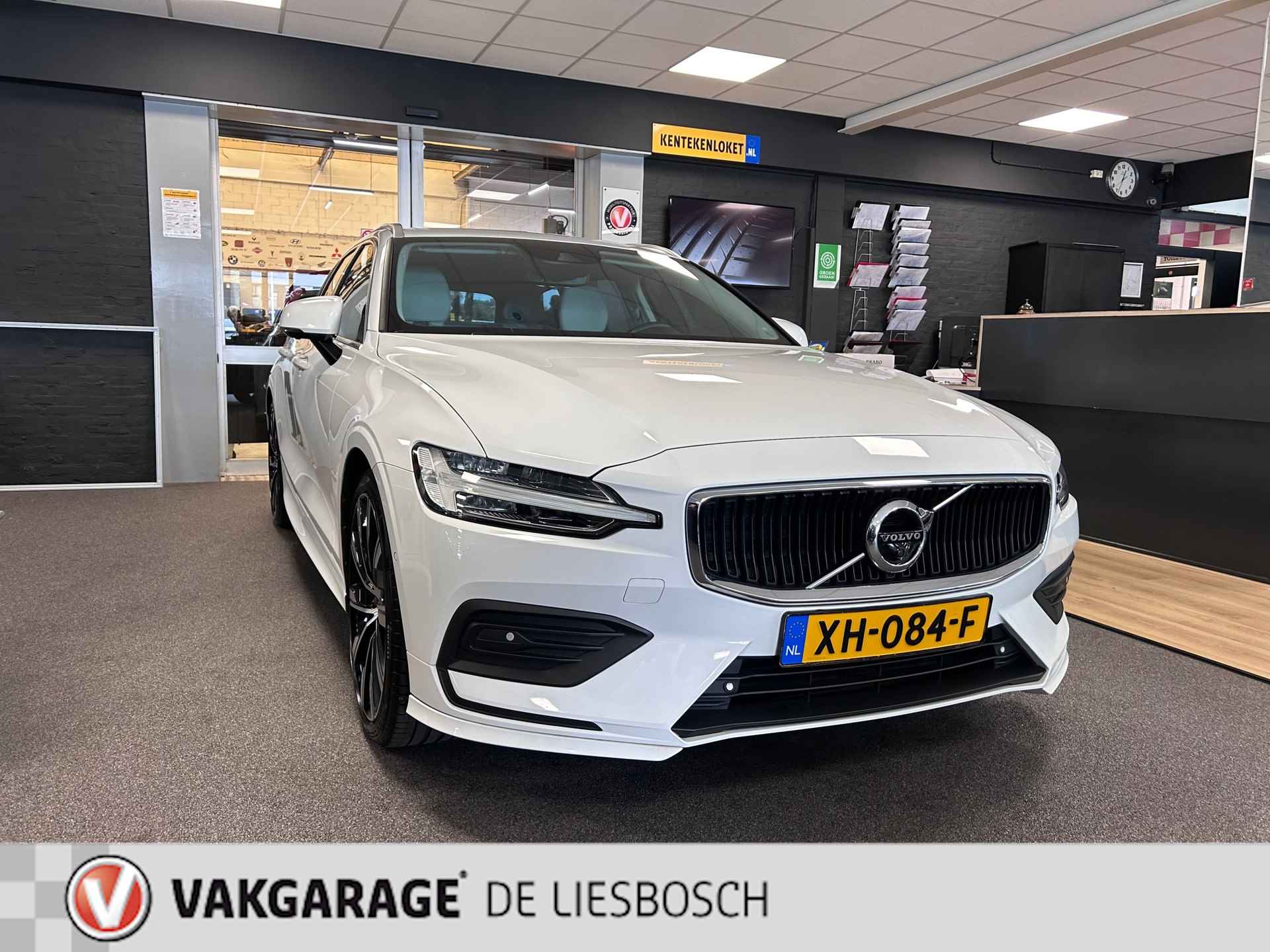 Volvo V60 2.0 T5 Momentum/Styling kit/Automaat/Led/20inch/360 camera - 9/34
