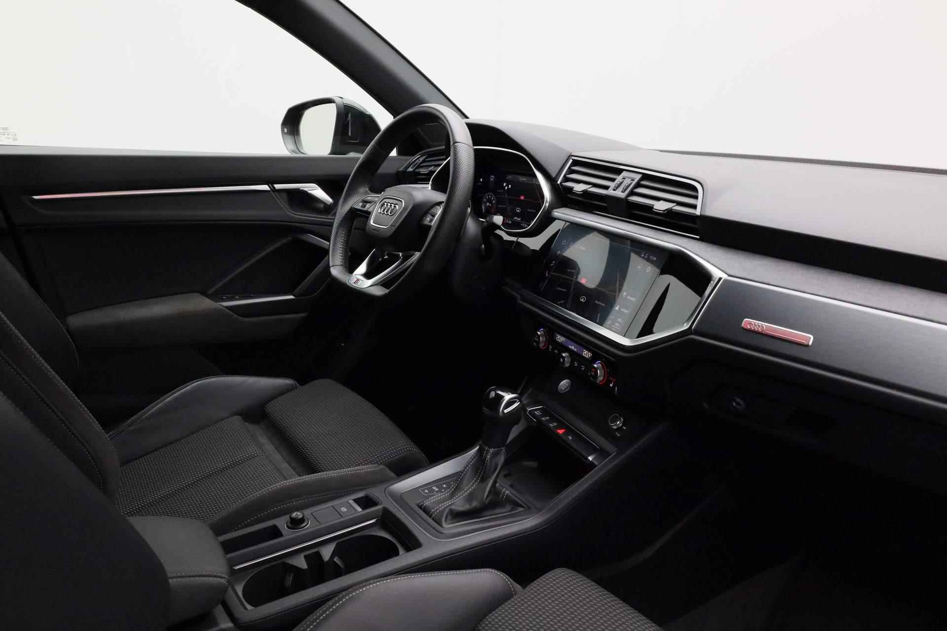 Audi Q3 35 TFSI 150PK S-tronic Pro Line S | Keyless | Navi | Full LED | 18 inch | Parkeersensoren voor/achter - 40/44