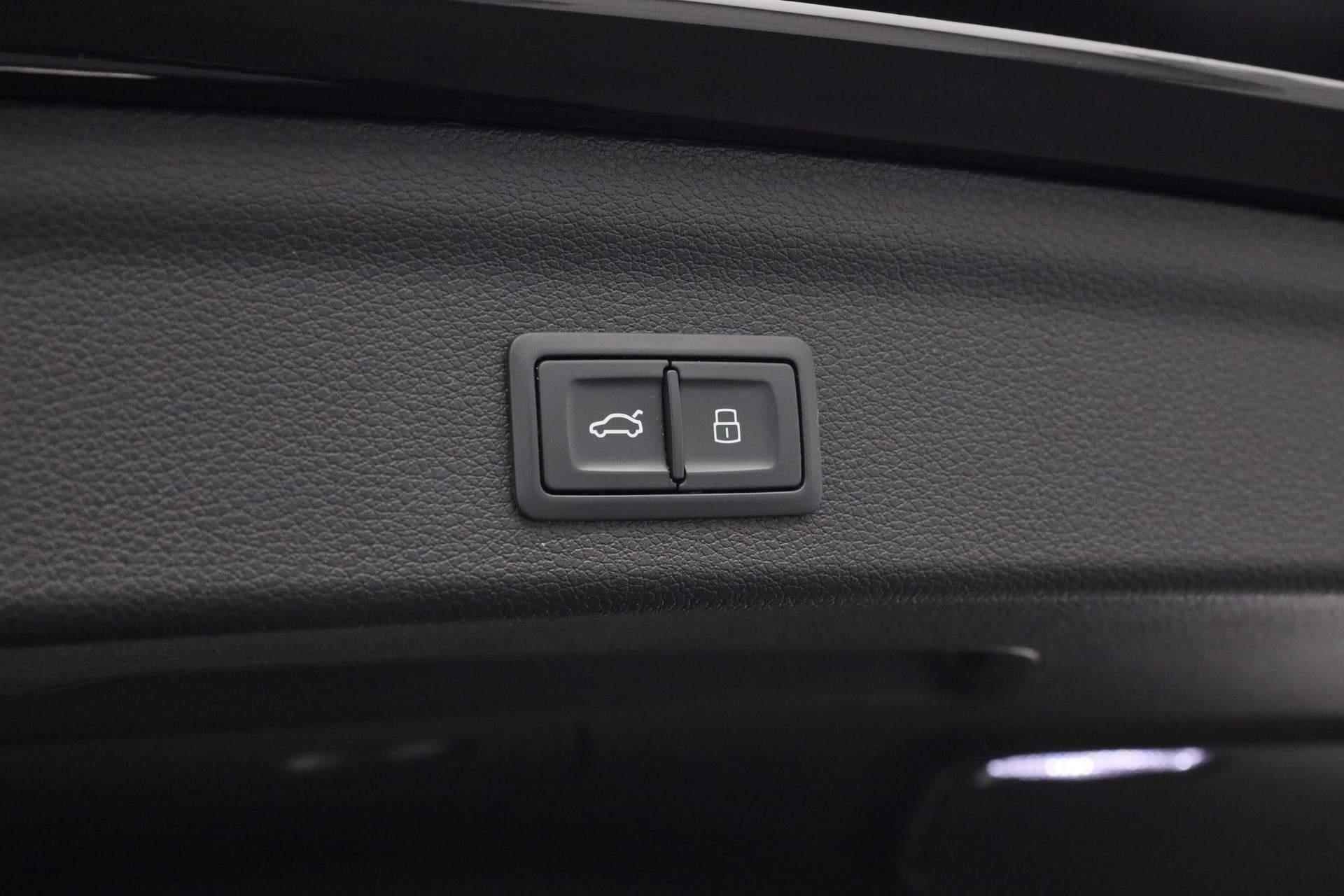 Audi Q3 35 TFSI 150PK S-tronic Pro Line S | Keyless | Navi | Full LED | 18 inch | Parkeersensoren voor/achter - 43/44