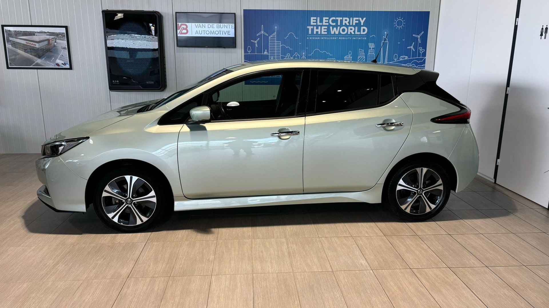 Nissan LEAF e+ N-Connecta 62 kWh - 3/23
