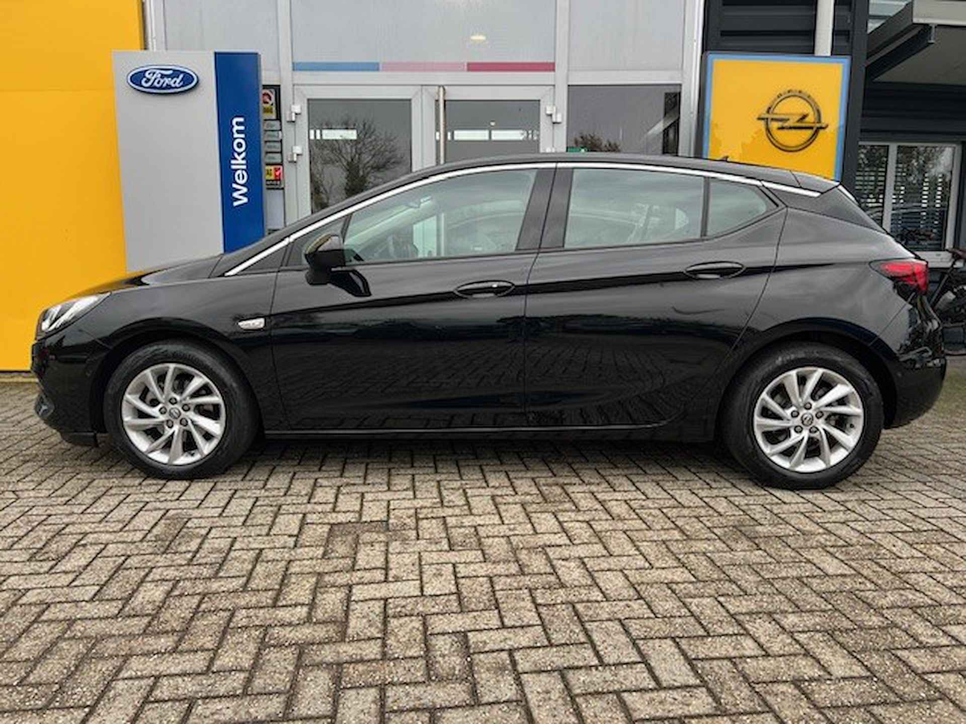 Opel Astra 1.2 Turbo 110PK ELEGANCE | AGR-COMFORTSTOELEN| CAMERA| NAVIGATIE| PARKEERSENSOREN V+A| DAB| KEYLESS ENTRY&START| CRUISE CONTROL| - 4/39