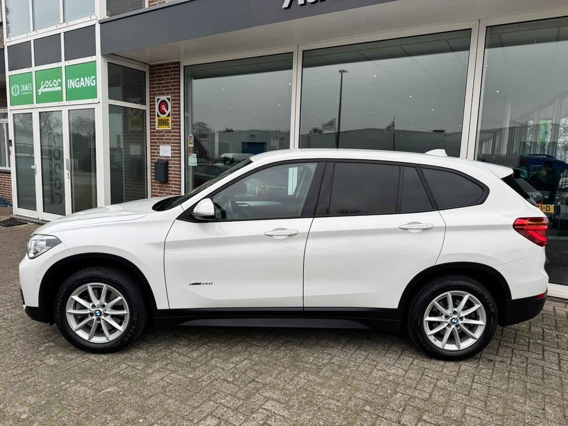 BMW X1 XDRIVE20I/ ALL IN PRIJS/ TREKHAAK - 5/22