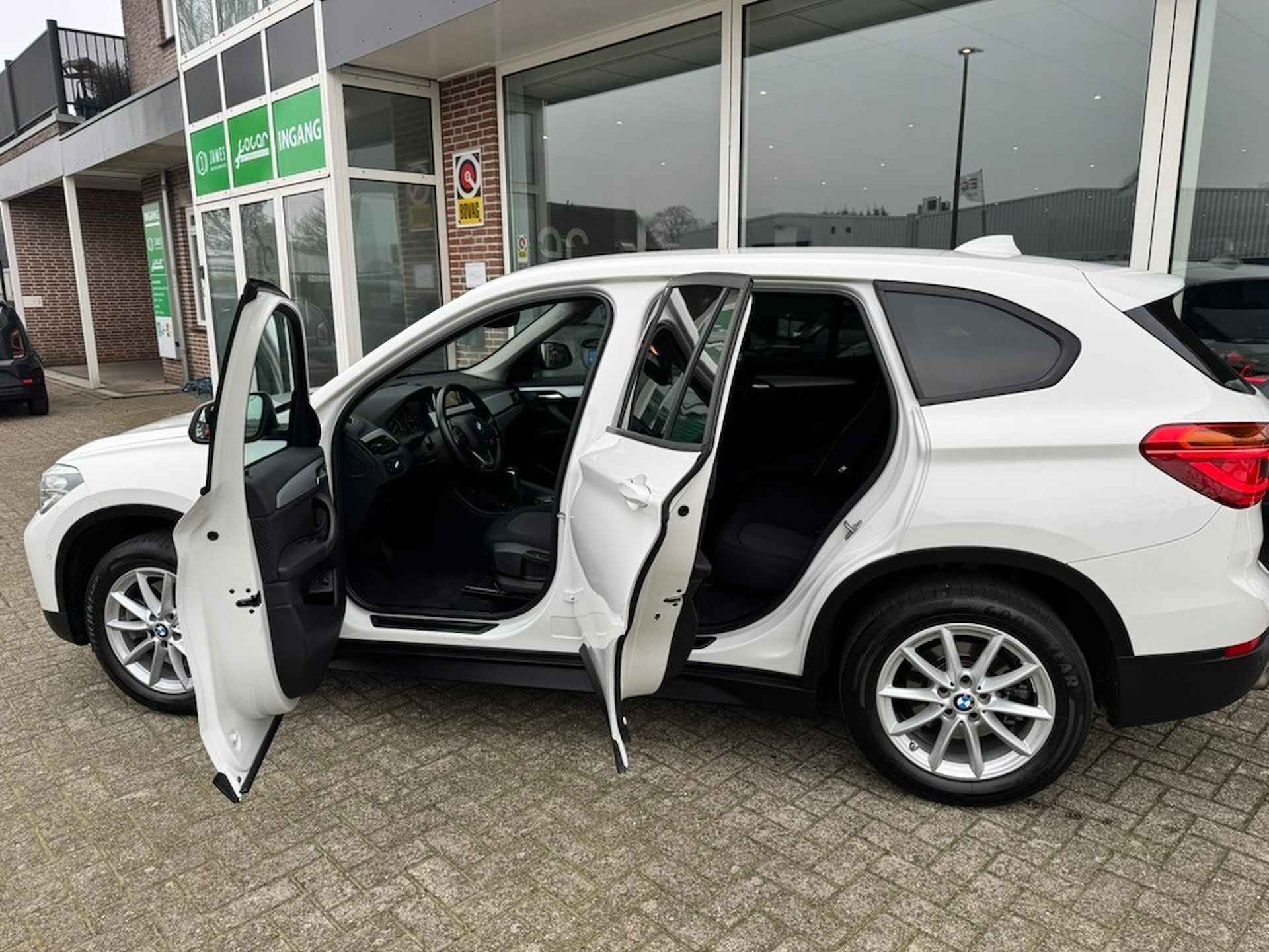 BMW X1 XDRIVE20I/ ALL IN PRIJS/ TREKHAAK - 22/22