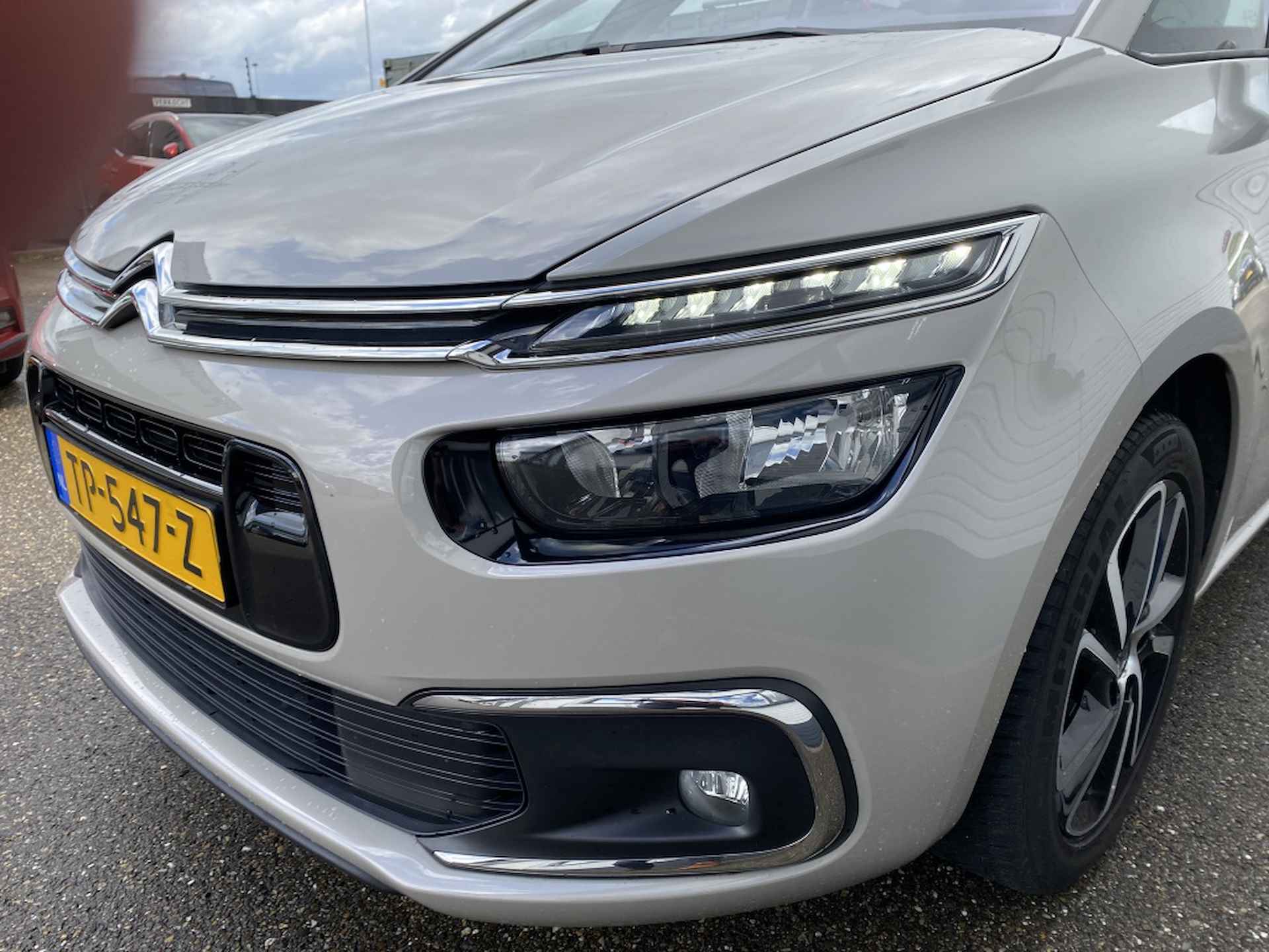 Citroen C4 Picasso 1.2 PT Selection / Navigatie / Panoramadak / Parkeersensoren - 10/36