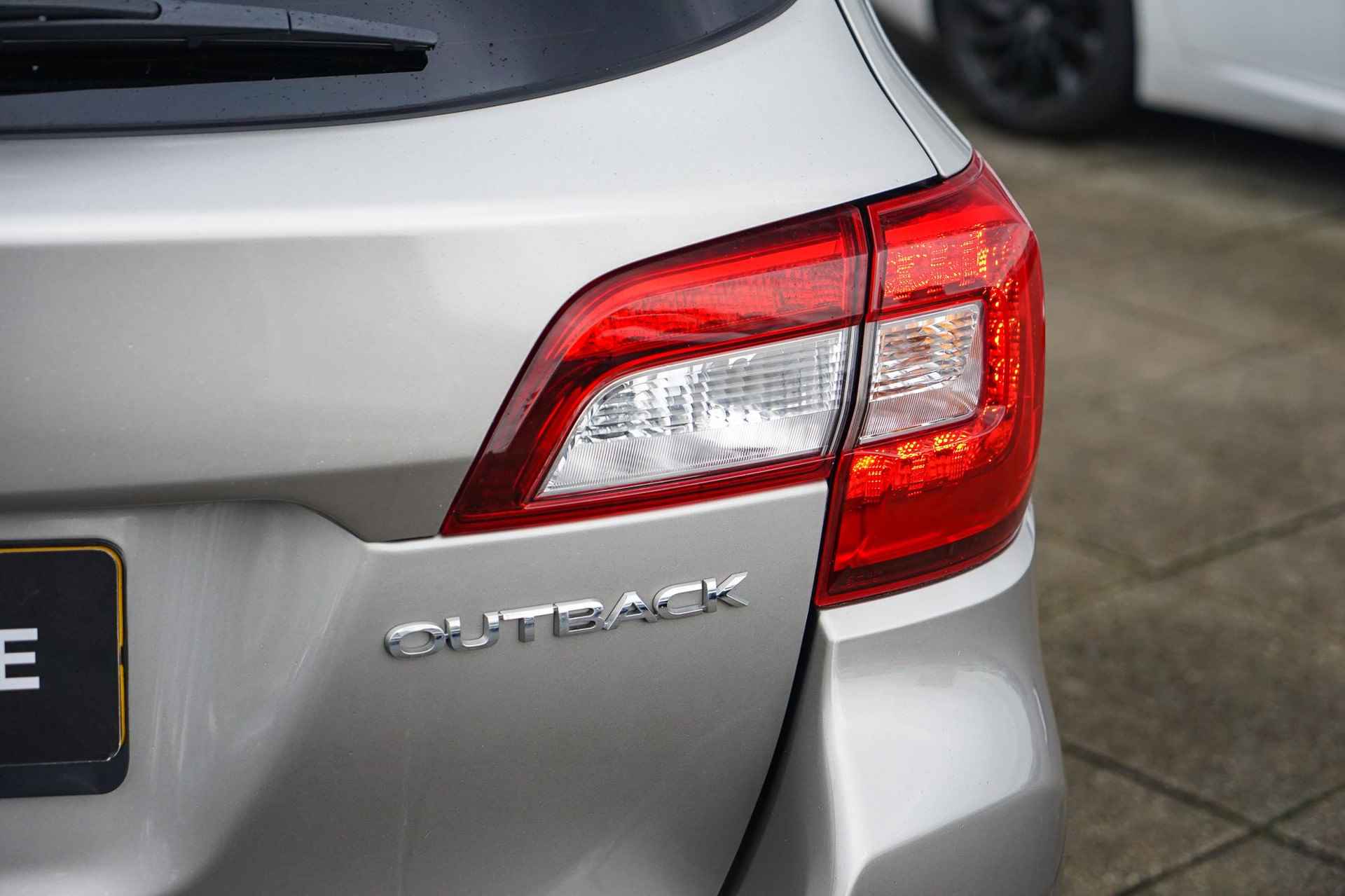 Subaru Outback 2.5i Premium 4x4 | Trekhaak | Harman Kardon | Schuif/kanteldak | Leder - 12/28