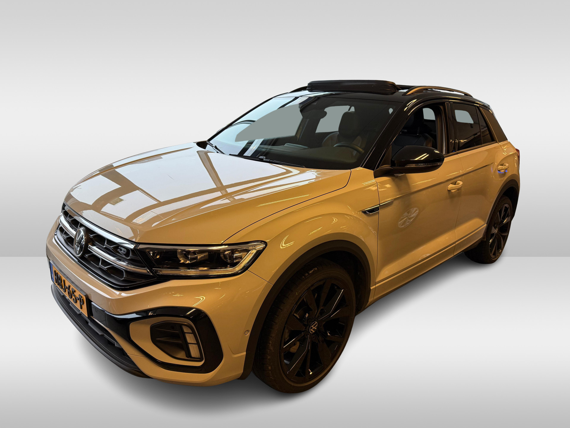 Volkswagen T-Roc 1.5 150PK DSG TSI R-Line Business | ACC | R-Line in- en exterieur | Beats Audio | Schuif-kanteldak I T-haak