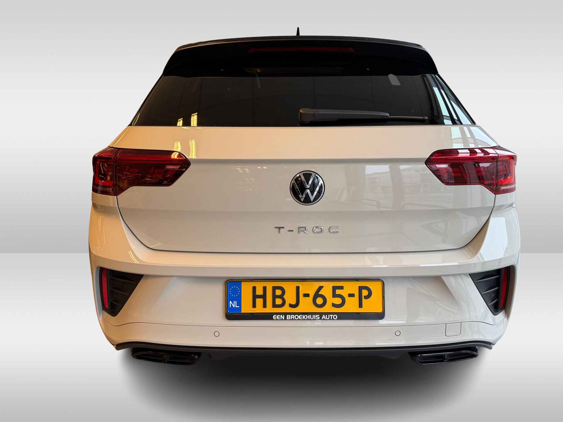 Volkswagen T-Roc 1.5 150PK DSG TSI R-Line Business | ACC | R-Line in- en exterieur | Beats Audio | Schuif-kanteldak I T-haak - 6/17