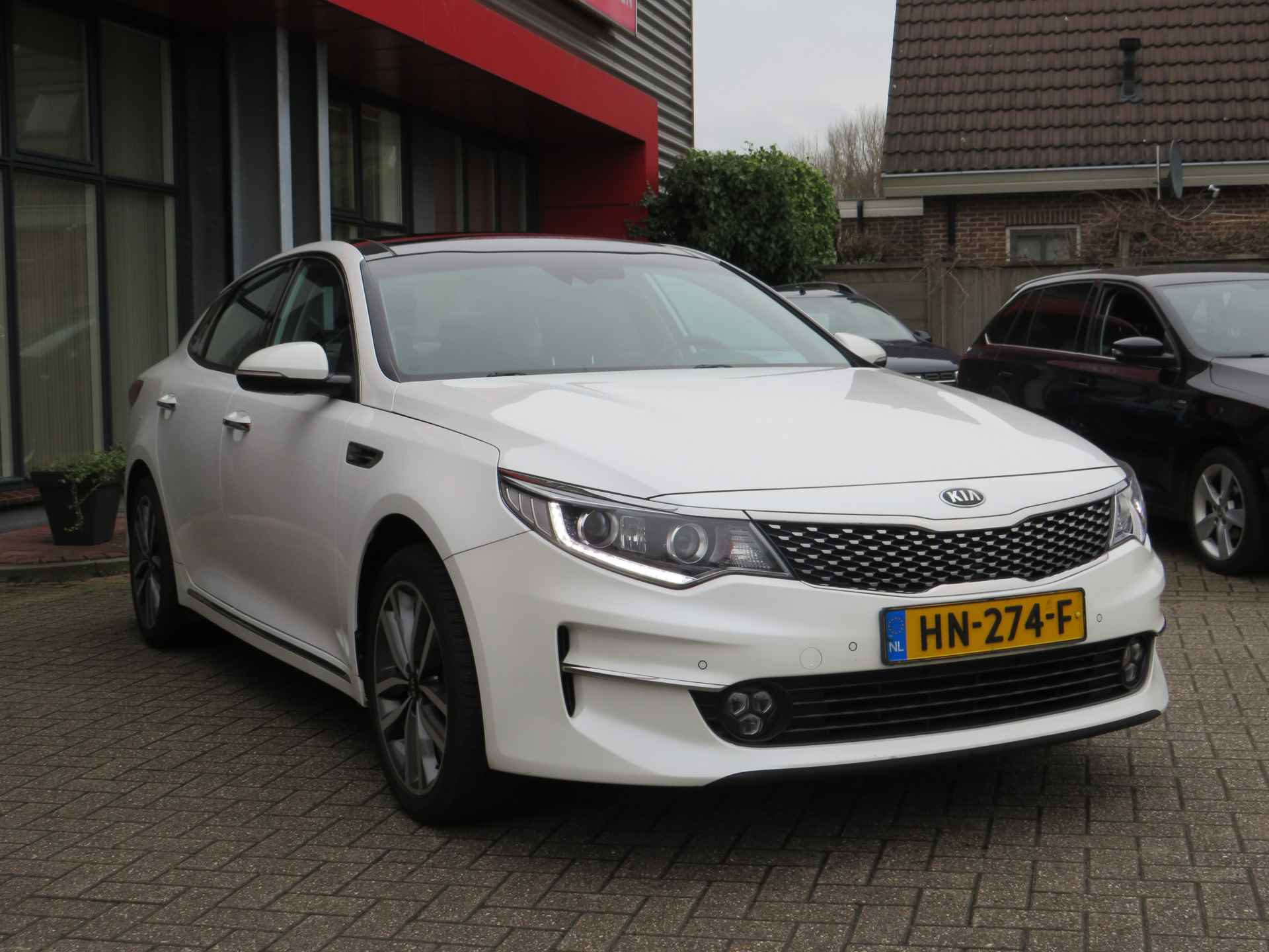 Kia Optima 1.7 CRDi DynamicLine| 140-PK| Euro-6| Parelmoer metallic lak| | Clima-Airco | Navigatie | Parkeersensoren | Incl. BOVAG Garantie | - 11/46