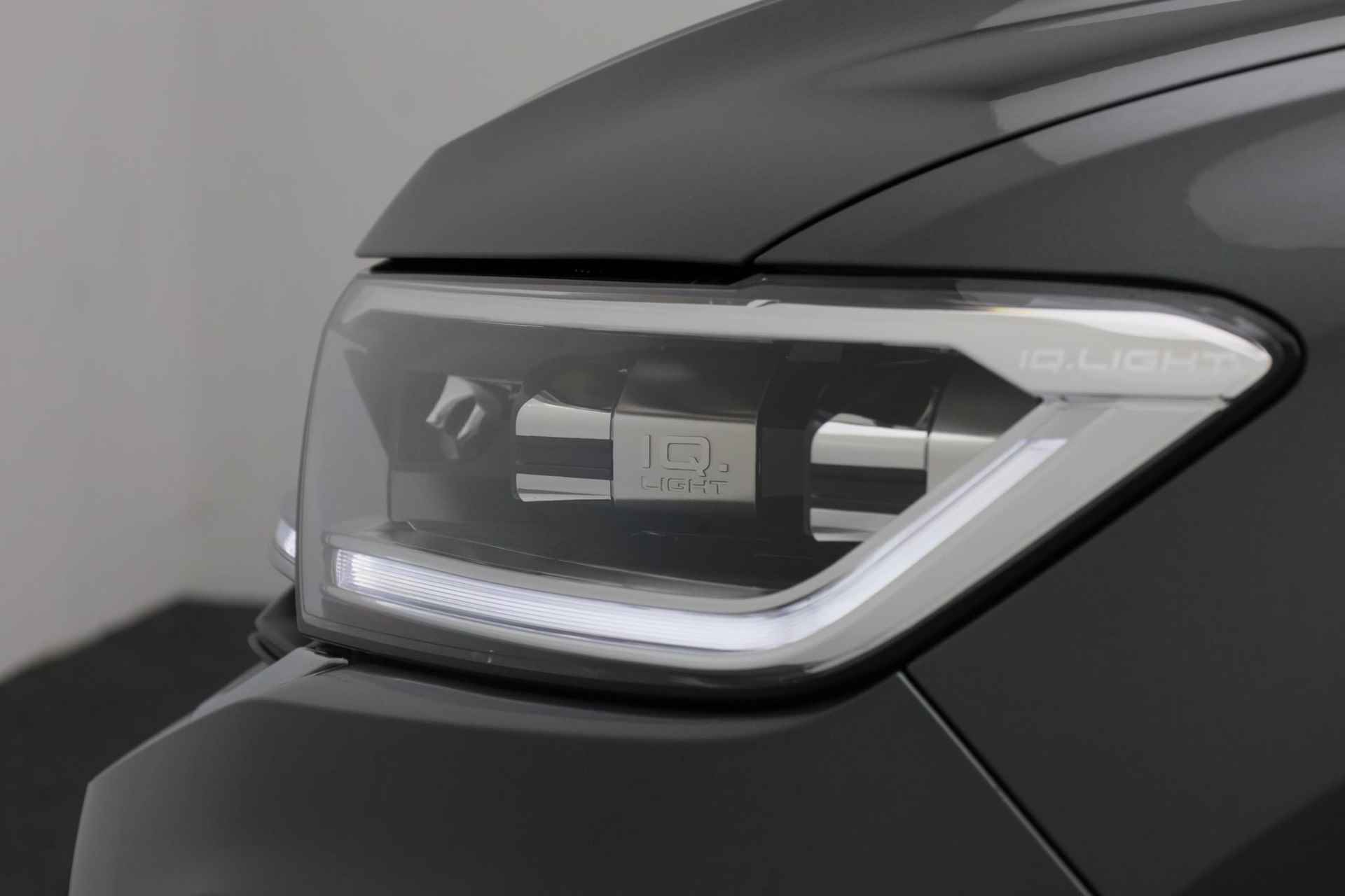 Volkswagen T-Roc 1.5 TSI 150PK DSG Style | IQ Light | Navi | Camera | ACC | Stoelverwarming | 17 inch - 6/35
