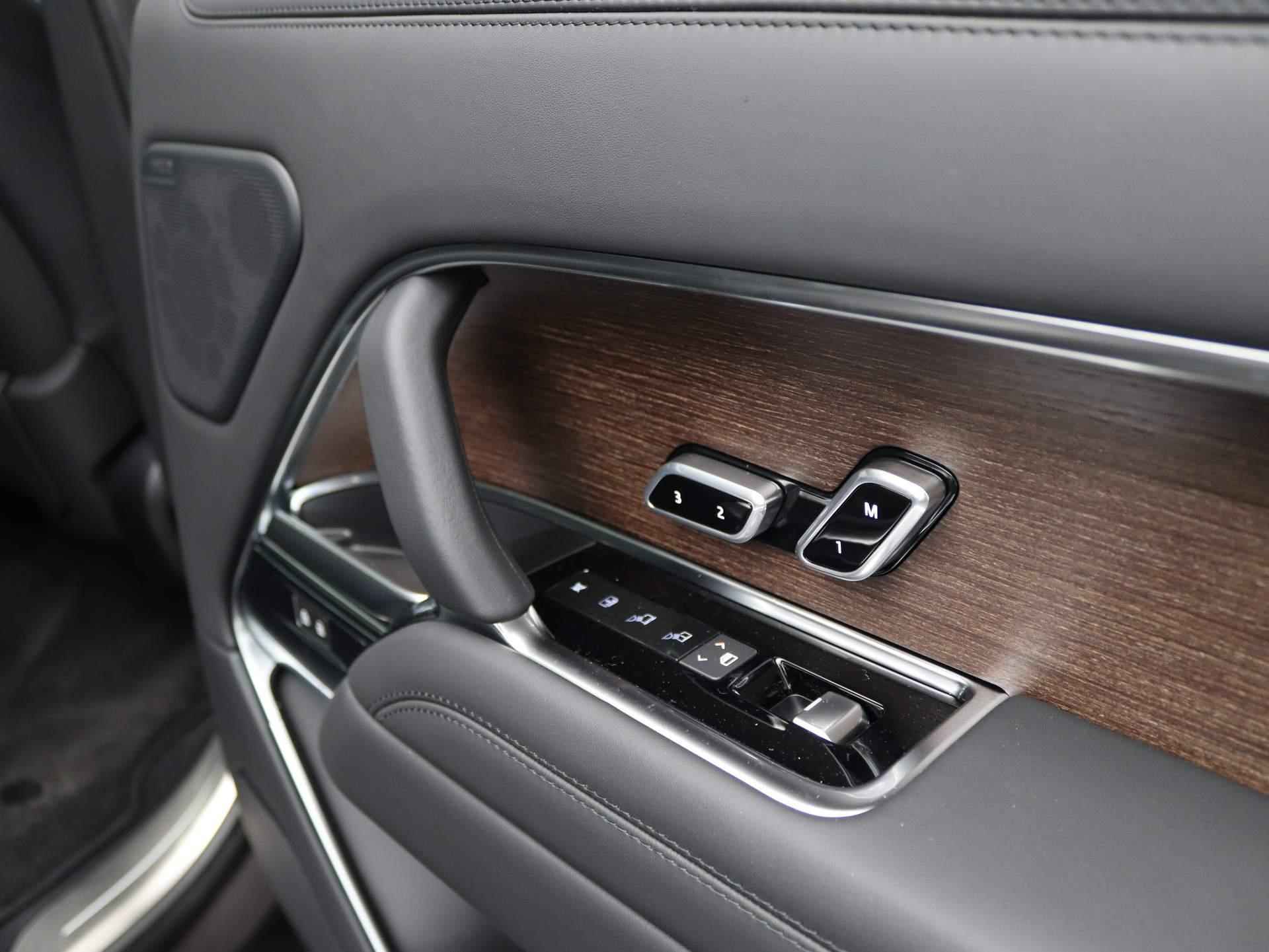 Land Rover Range Rover D350 Autobiography MHEV | Meridian™ 3D Surround | SV Bespoke Ebony Hemel | Koelbox - 42/62