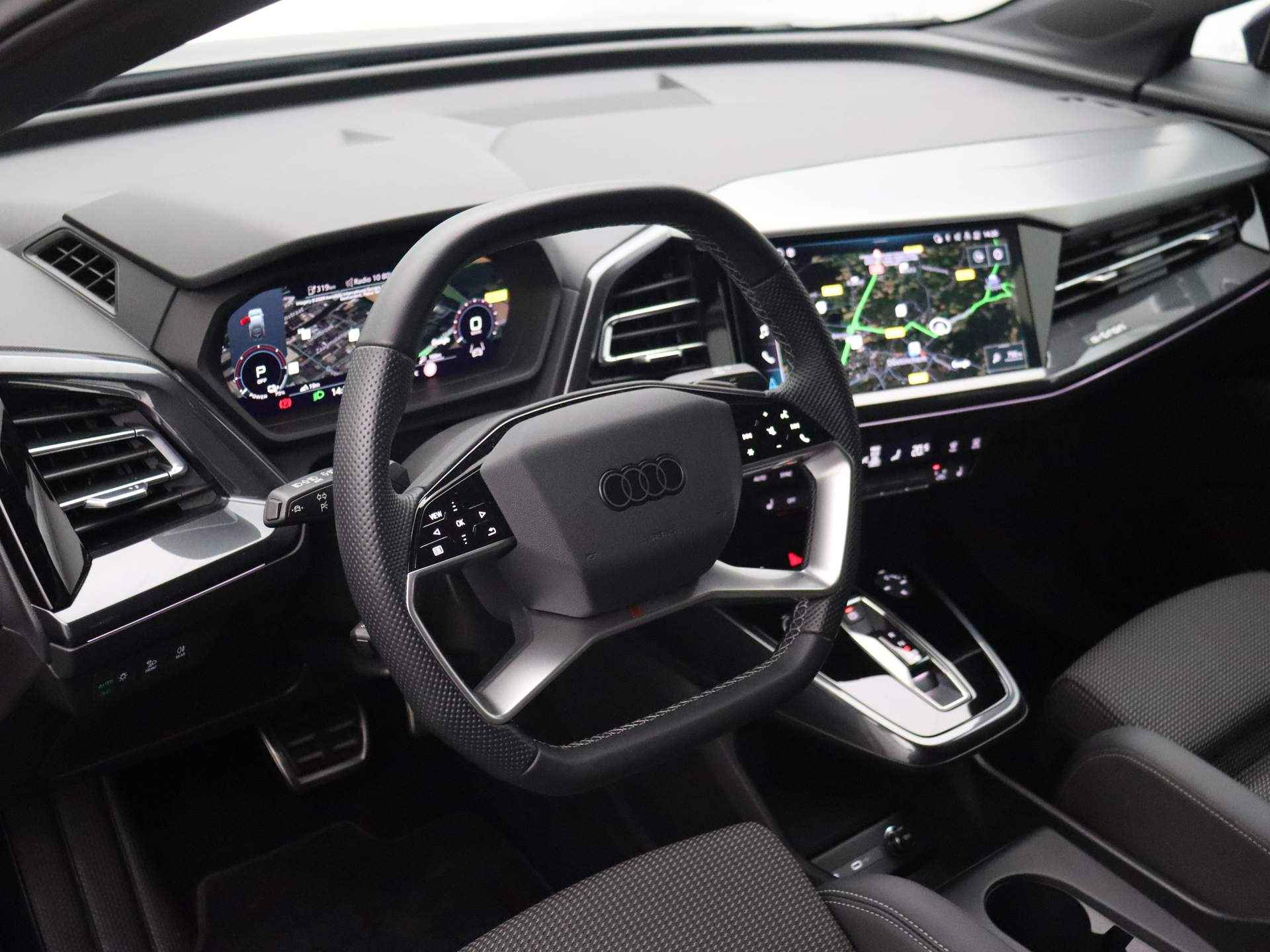 Audi Q4 Sportback e-tron S edition 40 77 kWh | Matrix | Adaptive-cruise | Stoelverwarming | Smartphone-interface | Achterruitrijcamera | 20- inch | - 4/41
