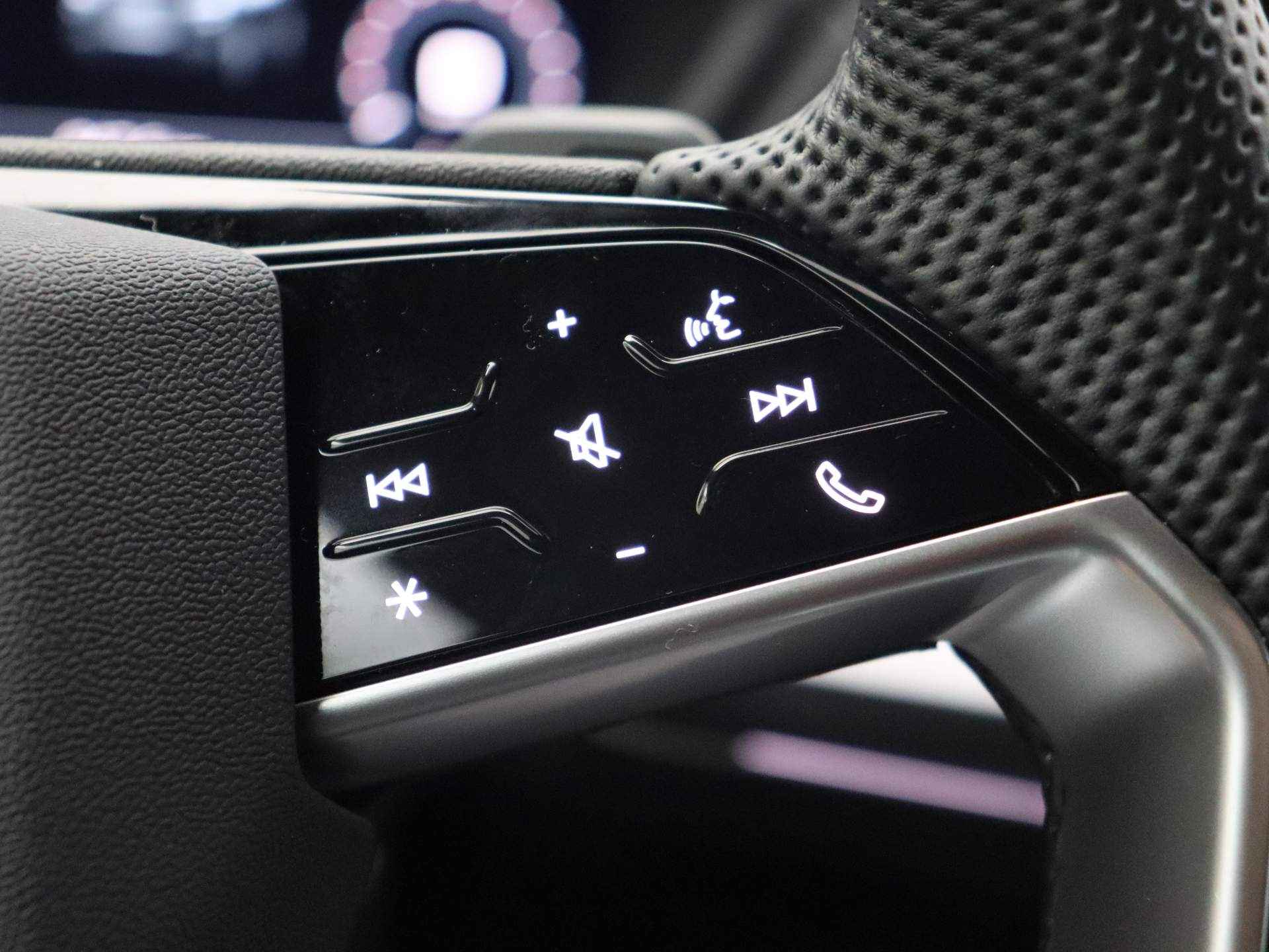 Audi Q4 Sportback e-tron S edition 40 77 kWh | Matrix | Adaptive-cruise | Stoelverwarming | Smartphone-interface | Achterruitrijcamera | 20- inch | - 23/41
