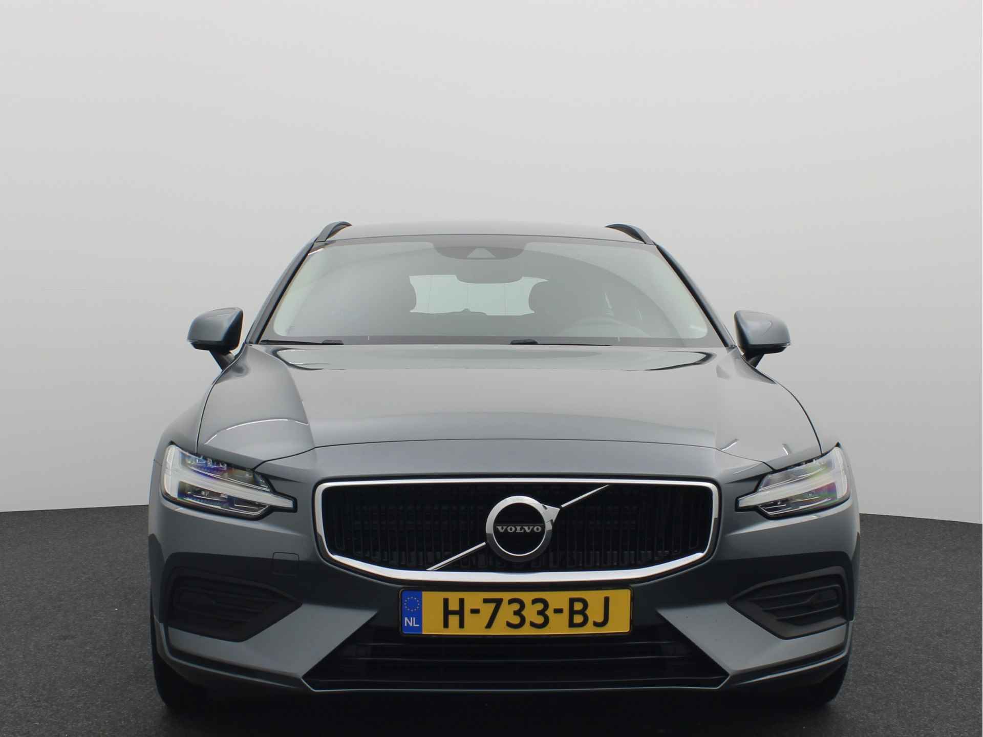 Volvo V60 2.0 T4 Momentum CARPLAY / DAB+ / ACC / DODEHOEK / NAVI / CLIMA / PDC / BLUETOOTH / NL-AUTO - 19/41