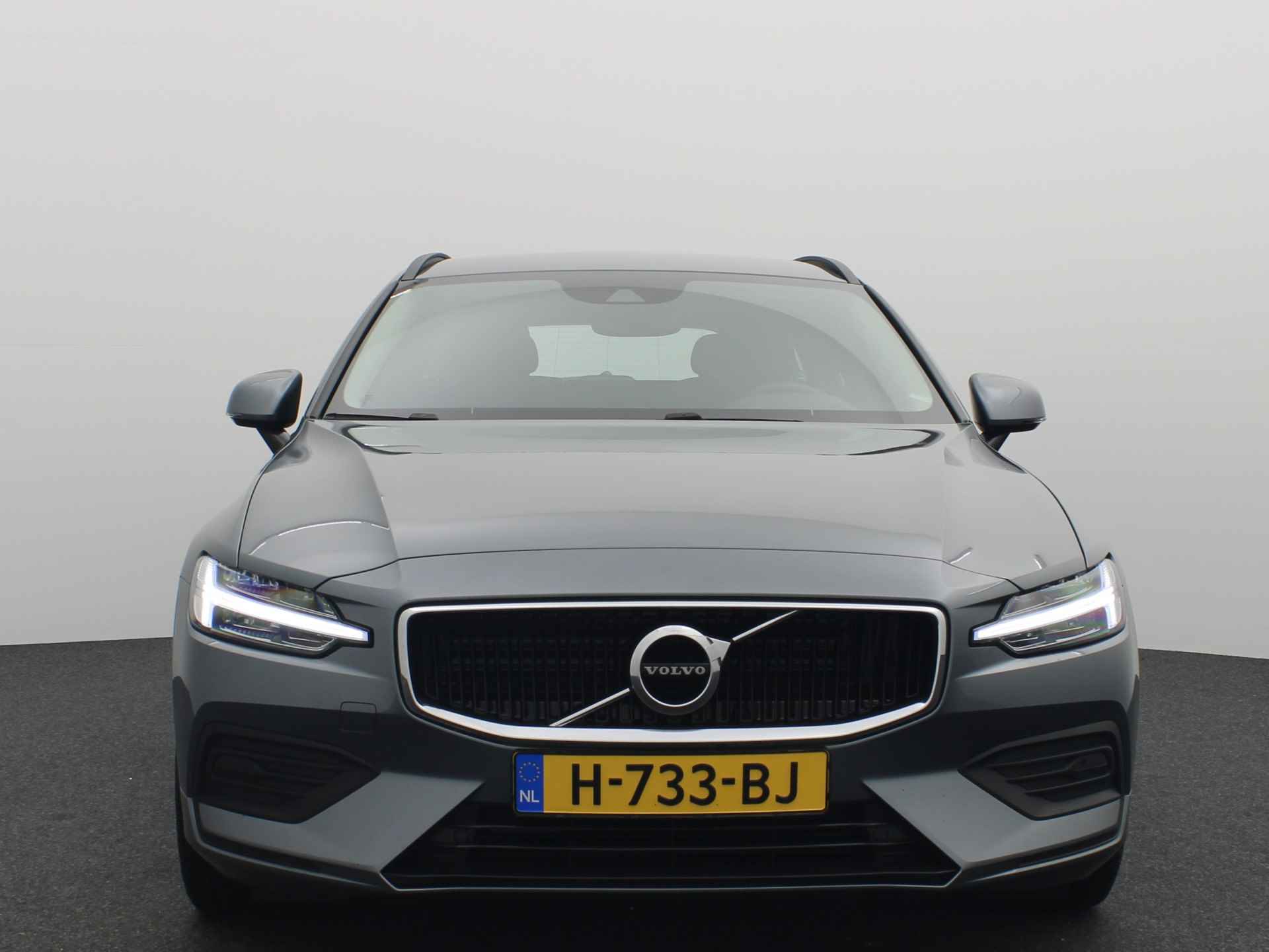 Volvo V60 2.0 T4 Momentum CARPLAY / DAB+ / ACC / DODEHOEK / NAVI / CLIMA / PDC / BLUETOOTH / NL-AUTO - 20/41