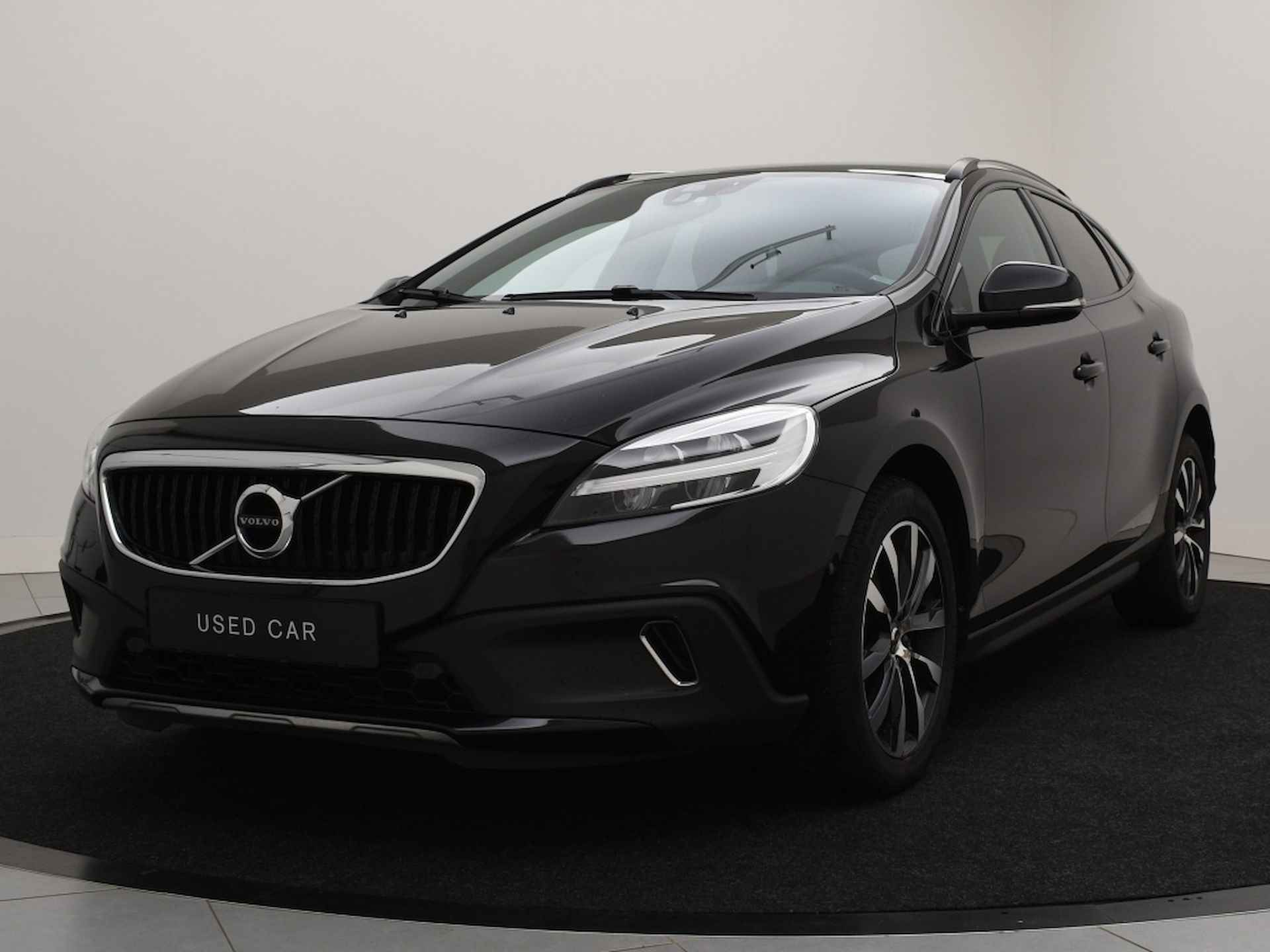 Volvo V40 Cross Country T3 AUT(6) EDITION LUXURY PANORAMADAK KEYLESS NAVI STOELVERWARMIN - 2/31