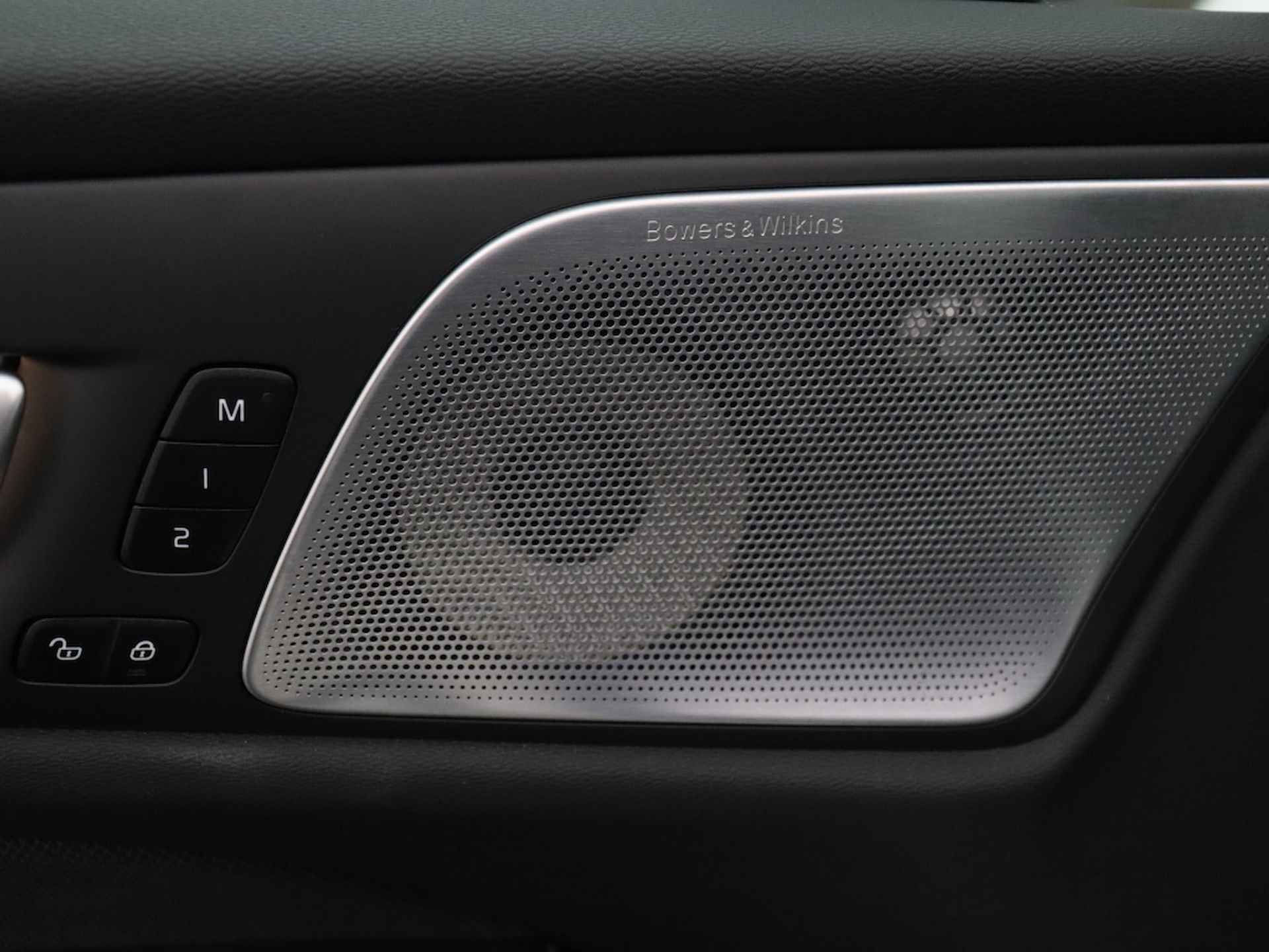 Volvo S60 2.0 Recharge T6 Ultimate Dark | Bowers & Wilkins | Trekhaak | Ac - 30/45