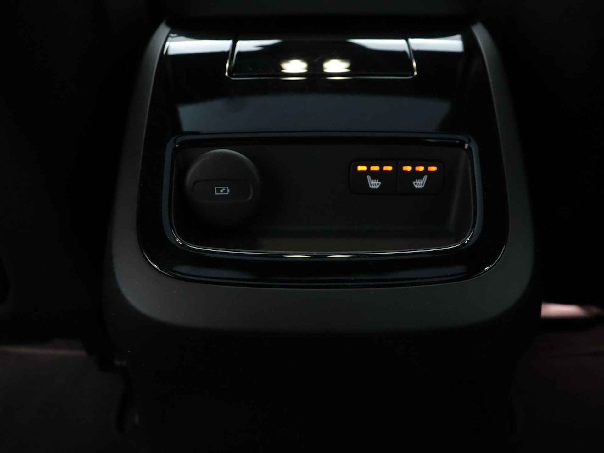 Volvo S60 2.0 Recharge T6 Ultimate Dark | Bowers & Wilkins | Trekhaak | Ac - 35/45