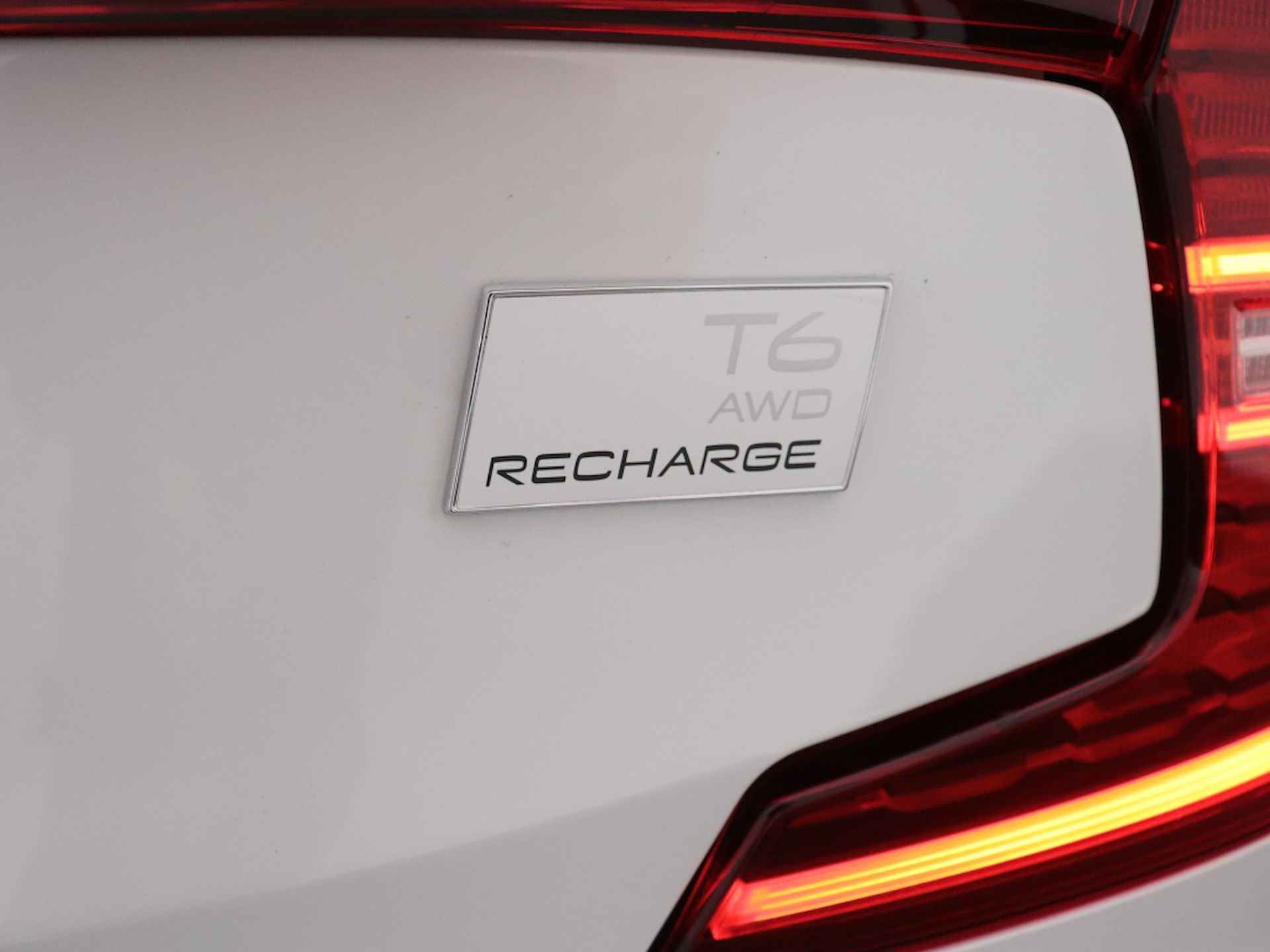 Volvo S60 2.0 Recharge T6 Ultimate Dark | Bowers & Wilkins | Trekhaak | Ac - 42/45