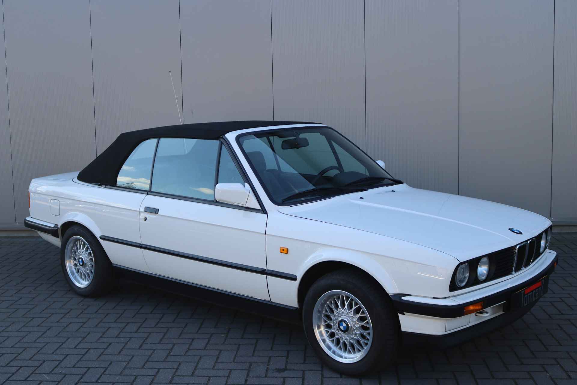 BMW 3 Serie Cabrio 320i zeer nette auto! - 3/32